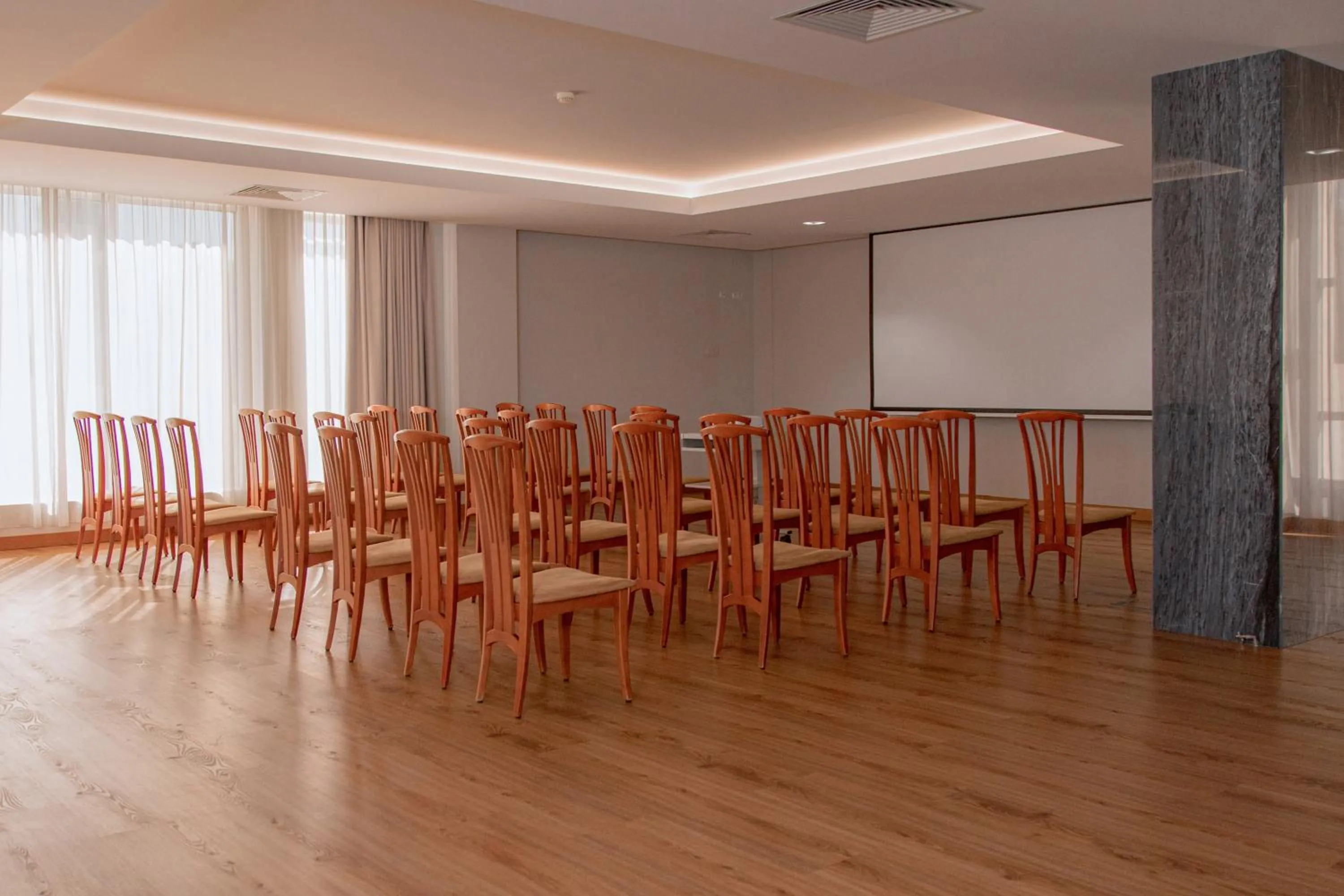 Meeting/conference room in Hotel Covilhã Dona Maria Affiliated by Meliá
