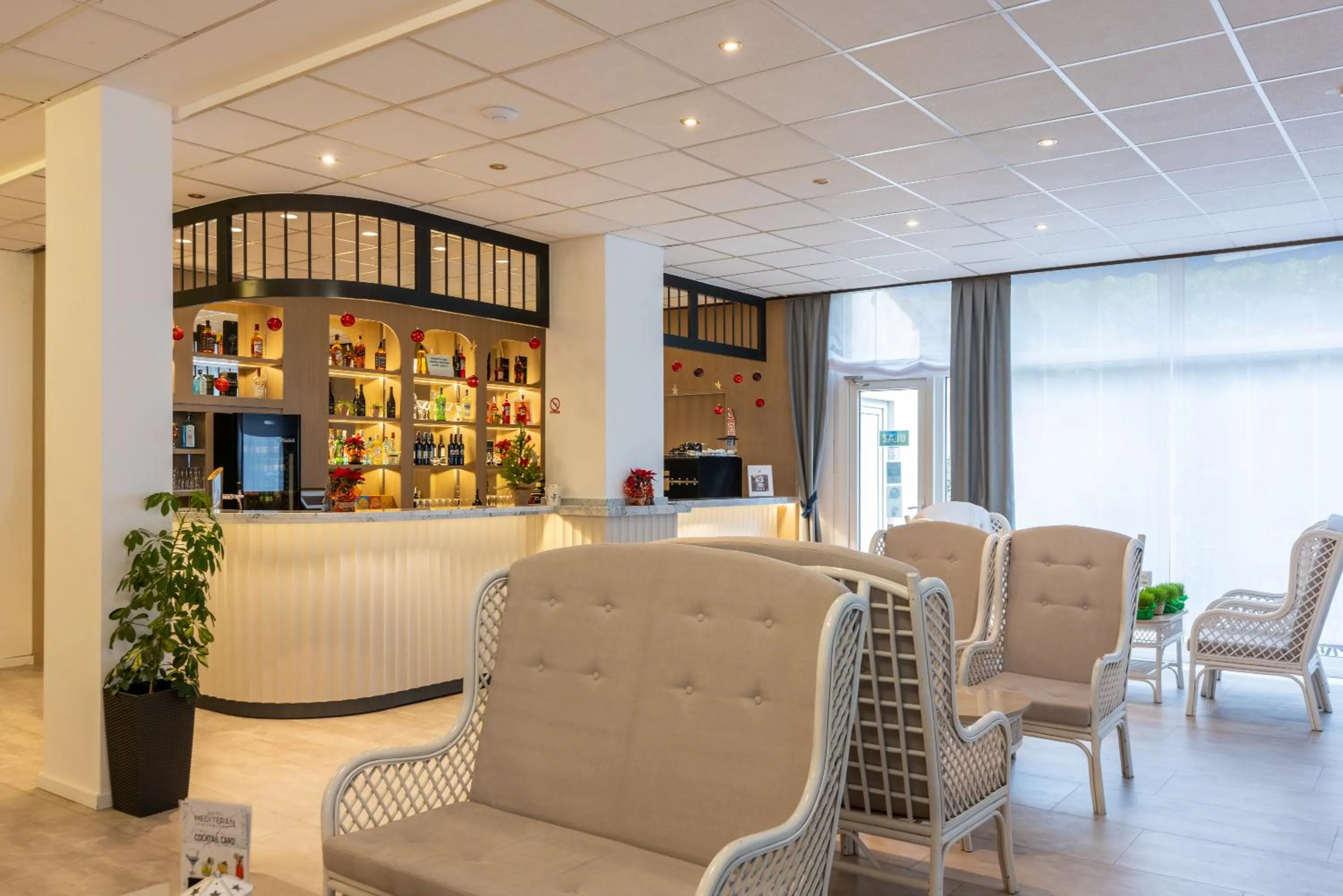 Lounge or bar in Mediteran Maradiso Hotel by Aminess