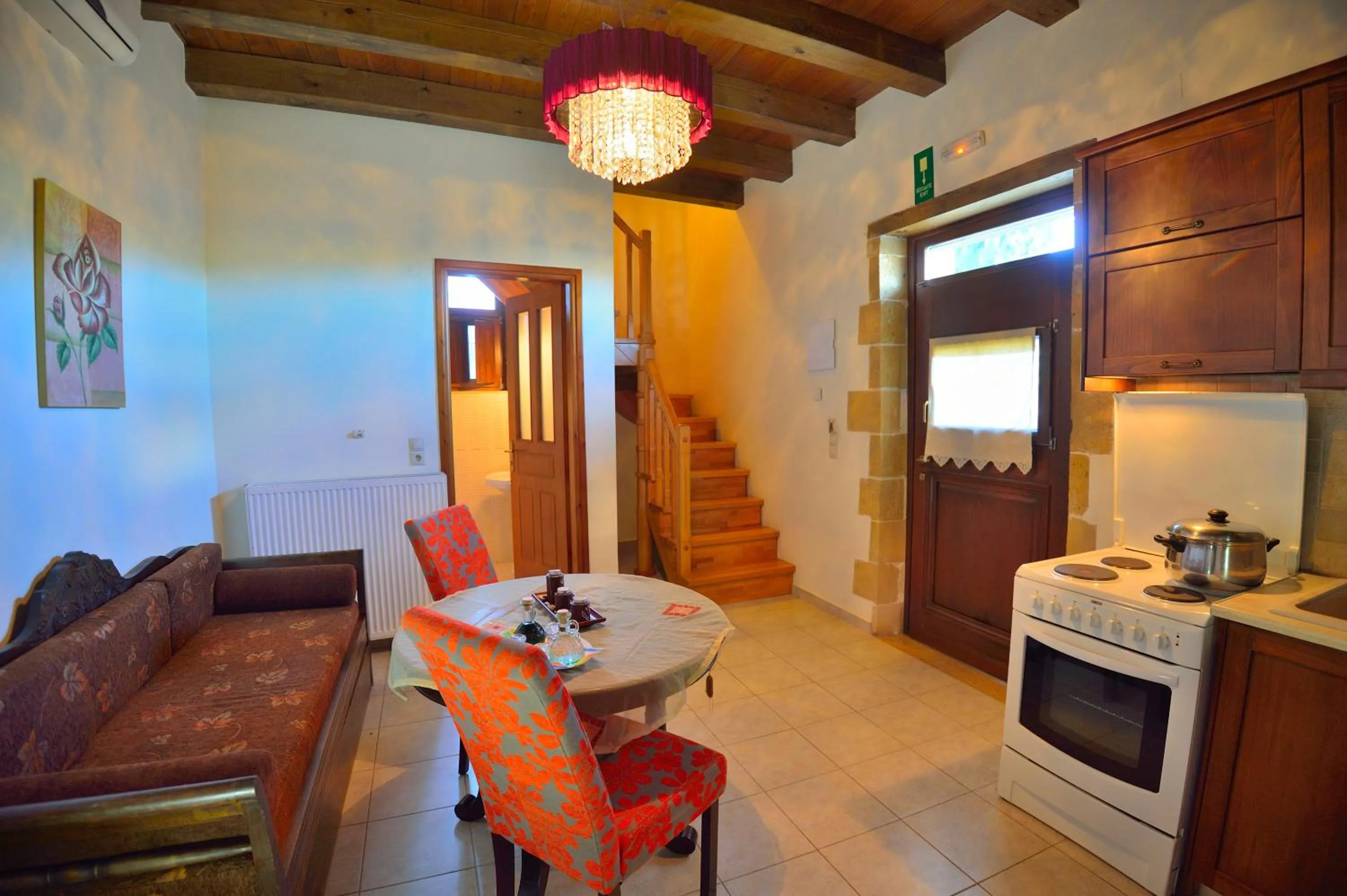 Apartment with Balcony in Maria Villas