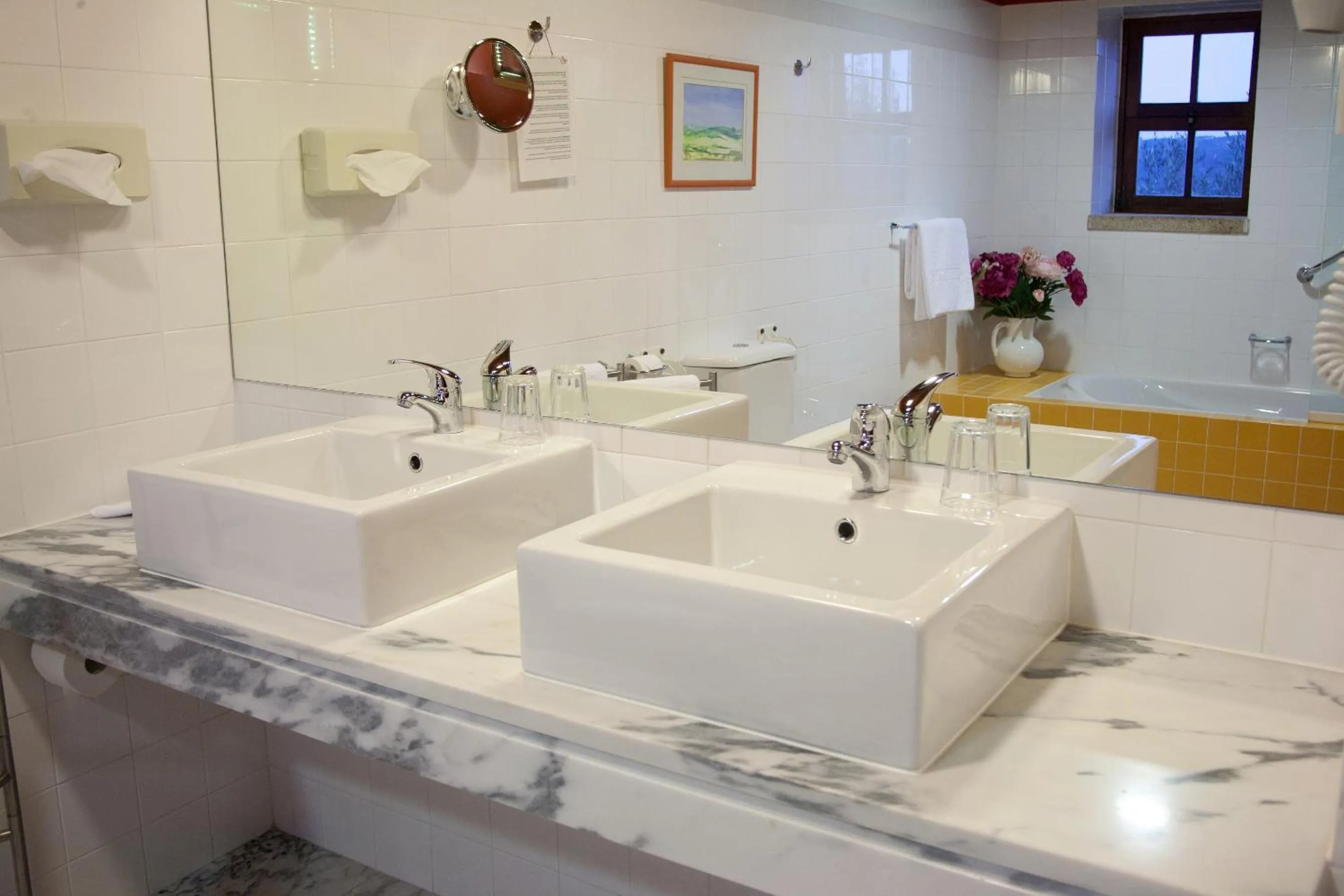 Bathroom in Hotel Rural Quinta da Geia