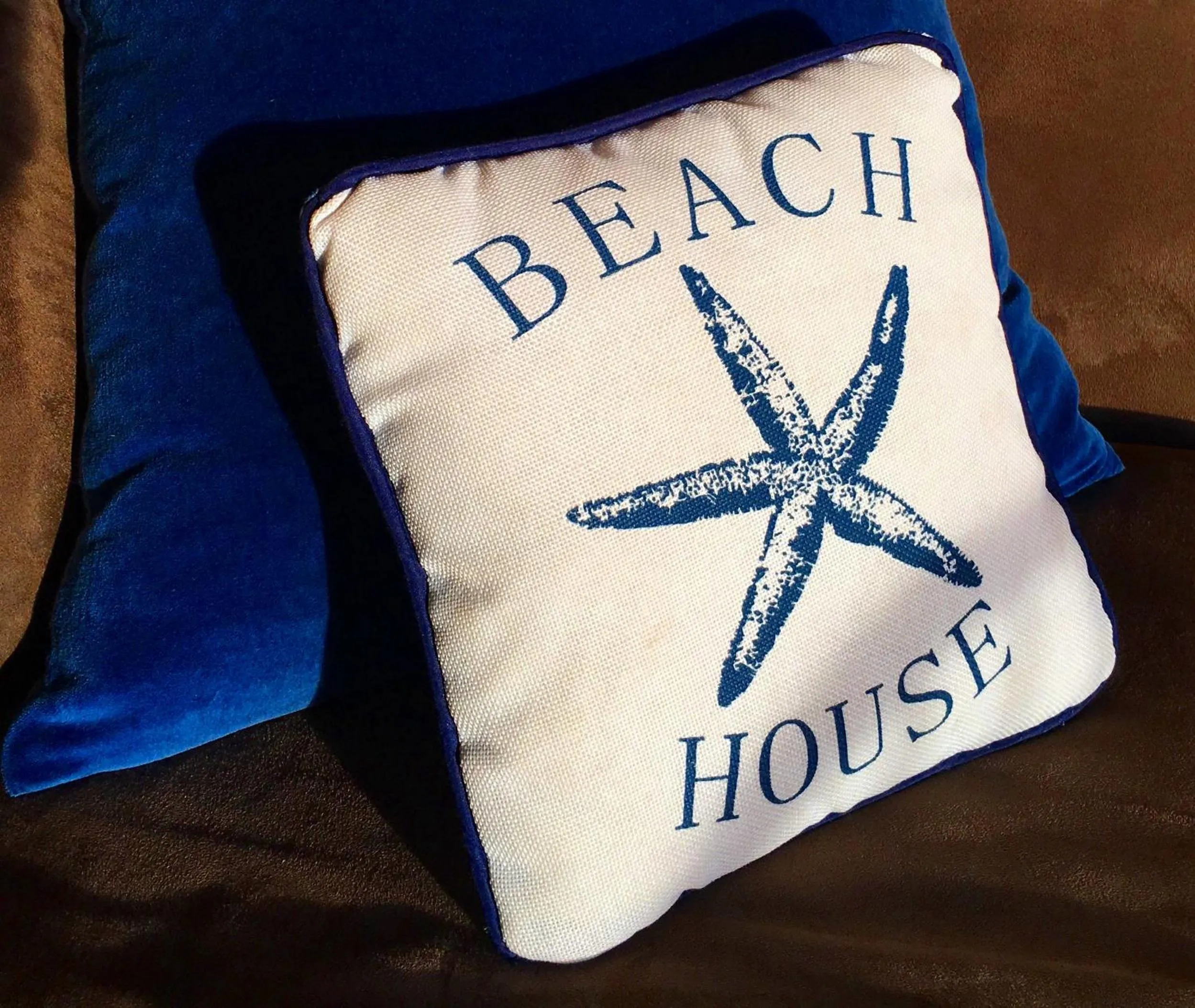 Logo/Certificate/Sign in The Beach House Texada - Oceanfront Cabin