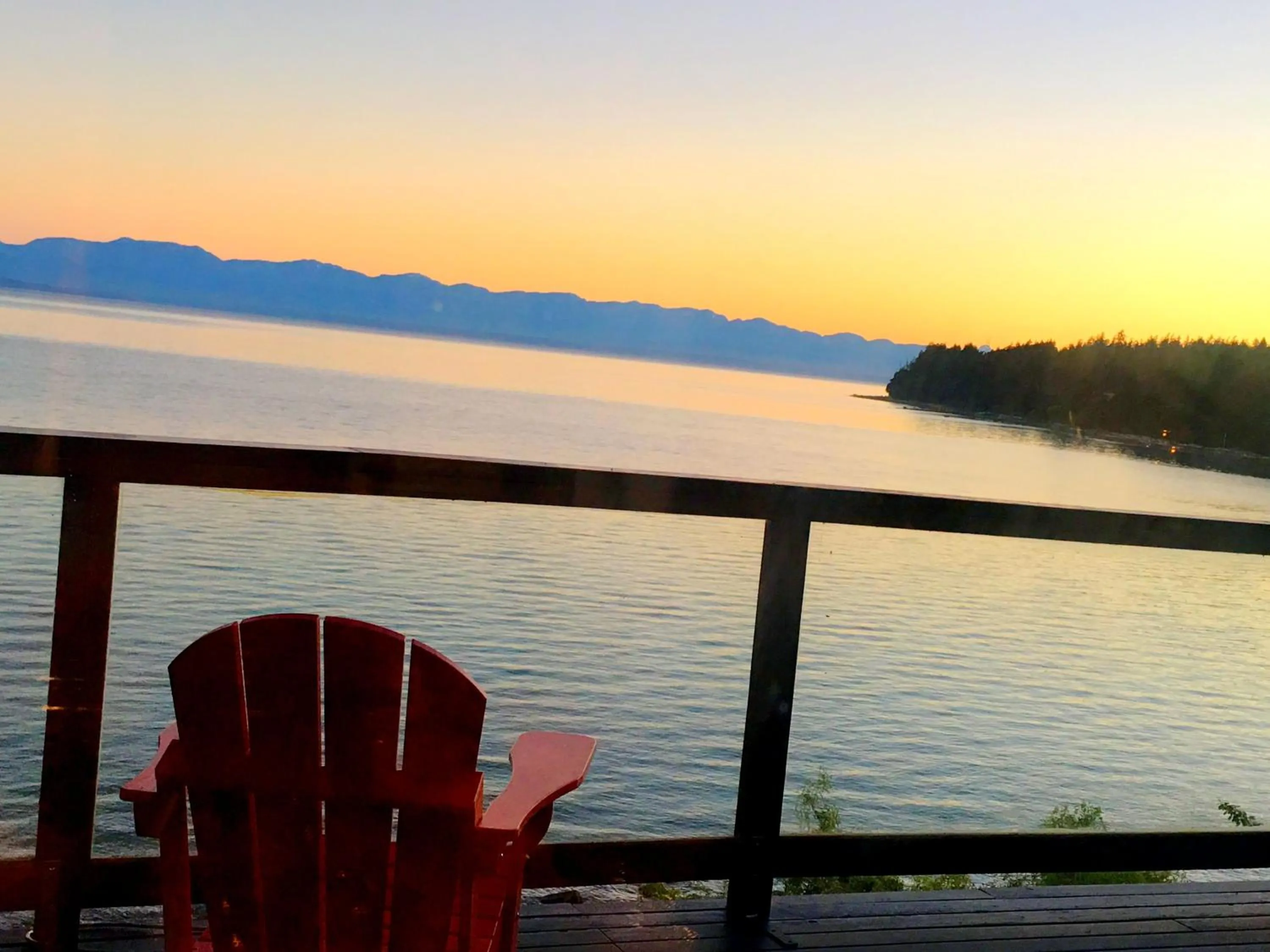 Natural landscape in The Beach House Texada - Oceanfront Cabin