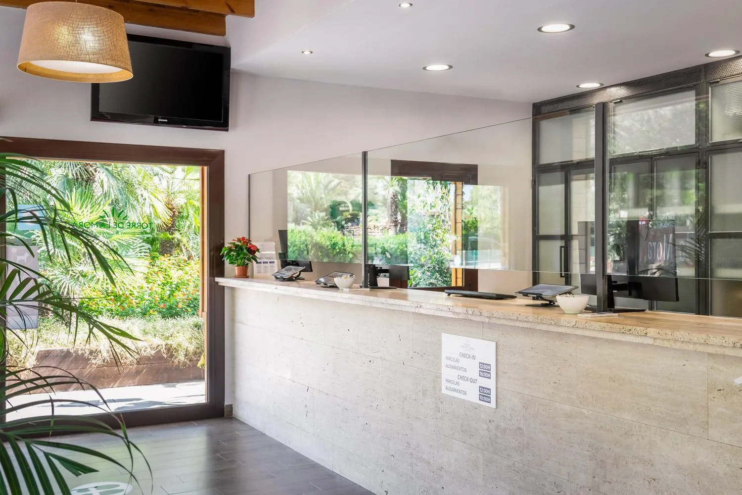 Camping Estival Torre de la Mora