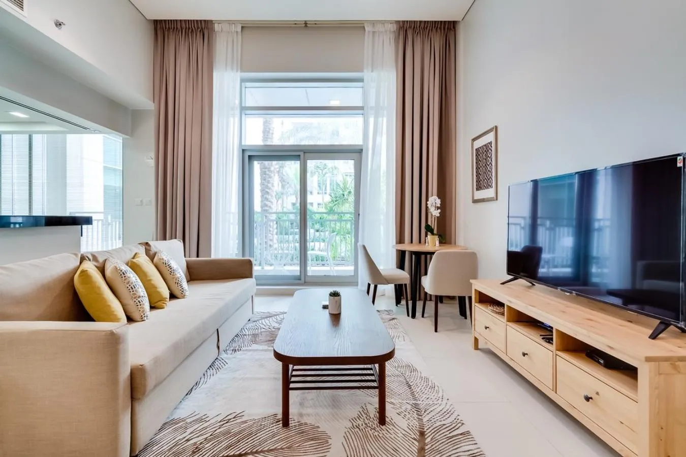 Seating area in OSKENA Vacation Homes -The Lofts Boulevard Downtown