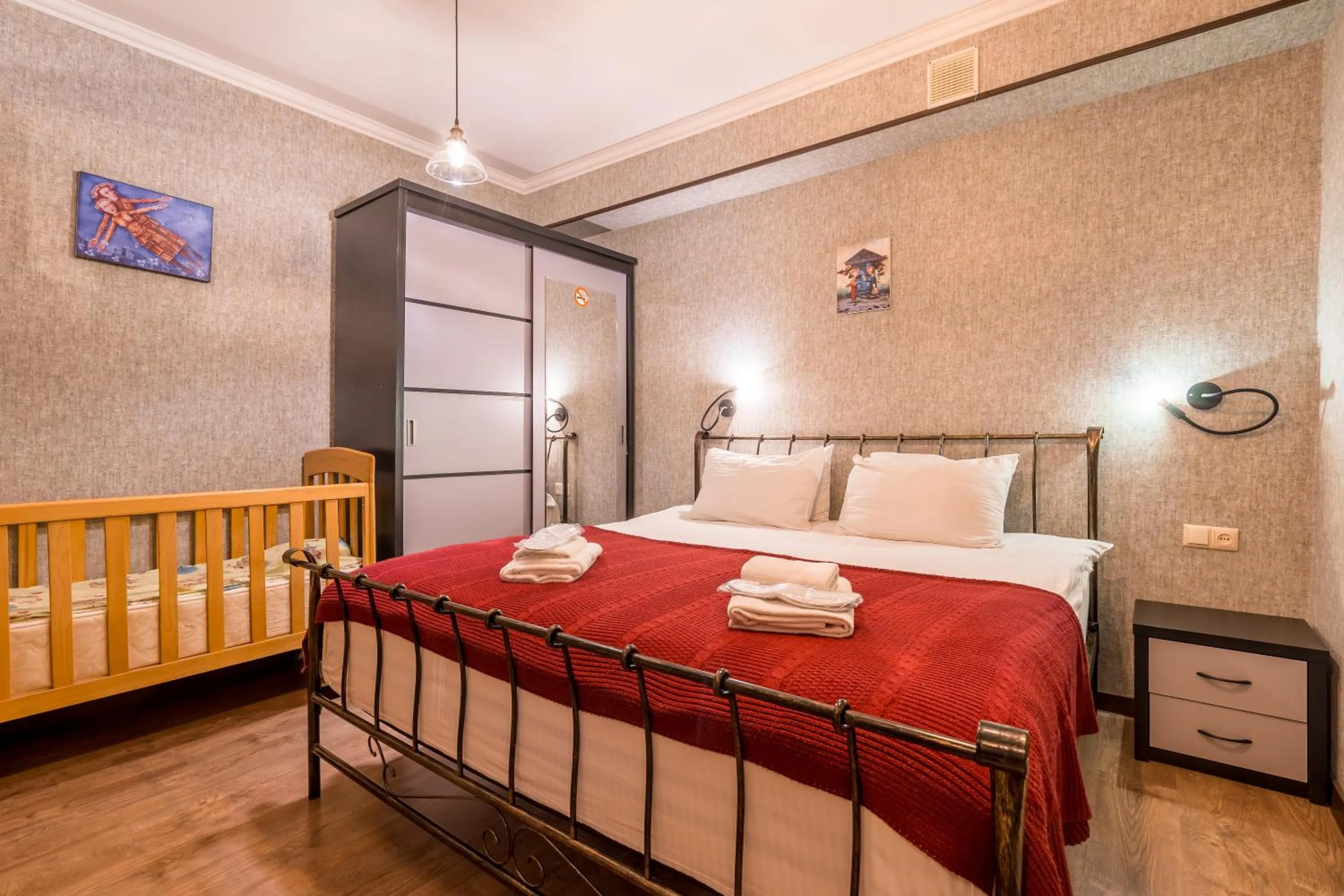 Photo of the whole room in Hotel at Gomi 19