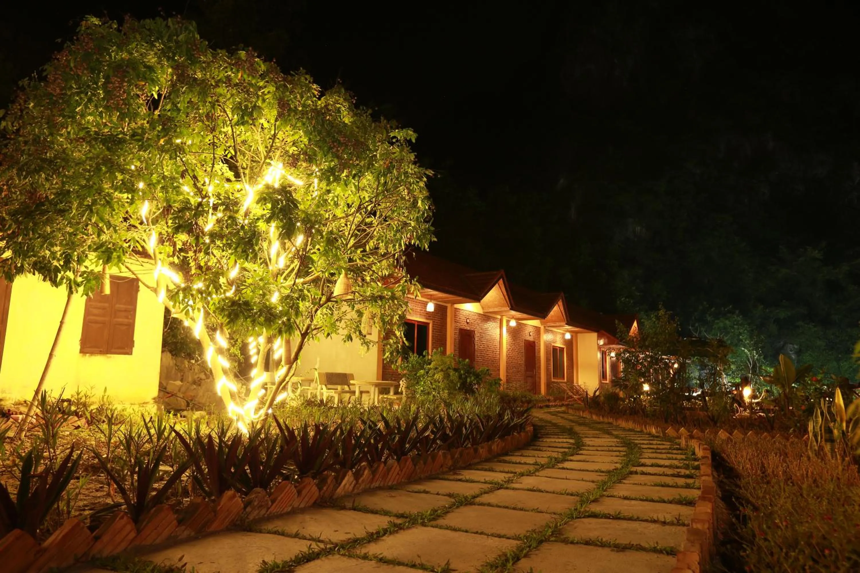 Activities in Moc An Village Tam Coc - Ninh Binh