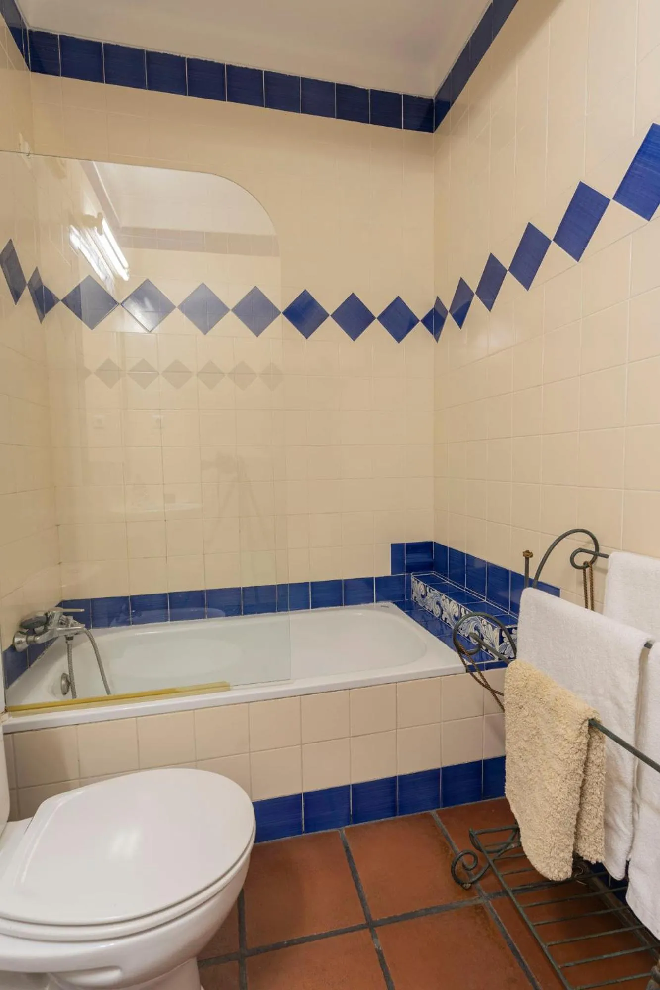 Toilet in D'Iberica Alojamento