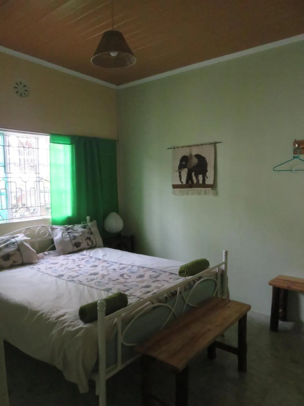 Bed in Aloepark Art Hotel