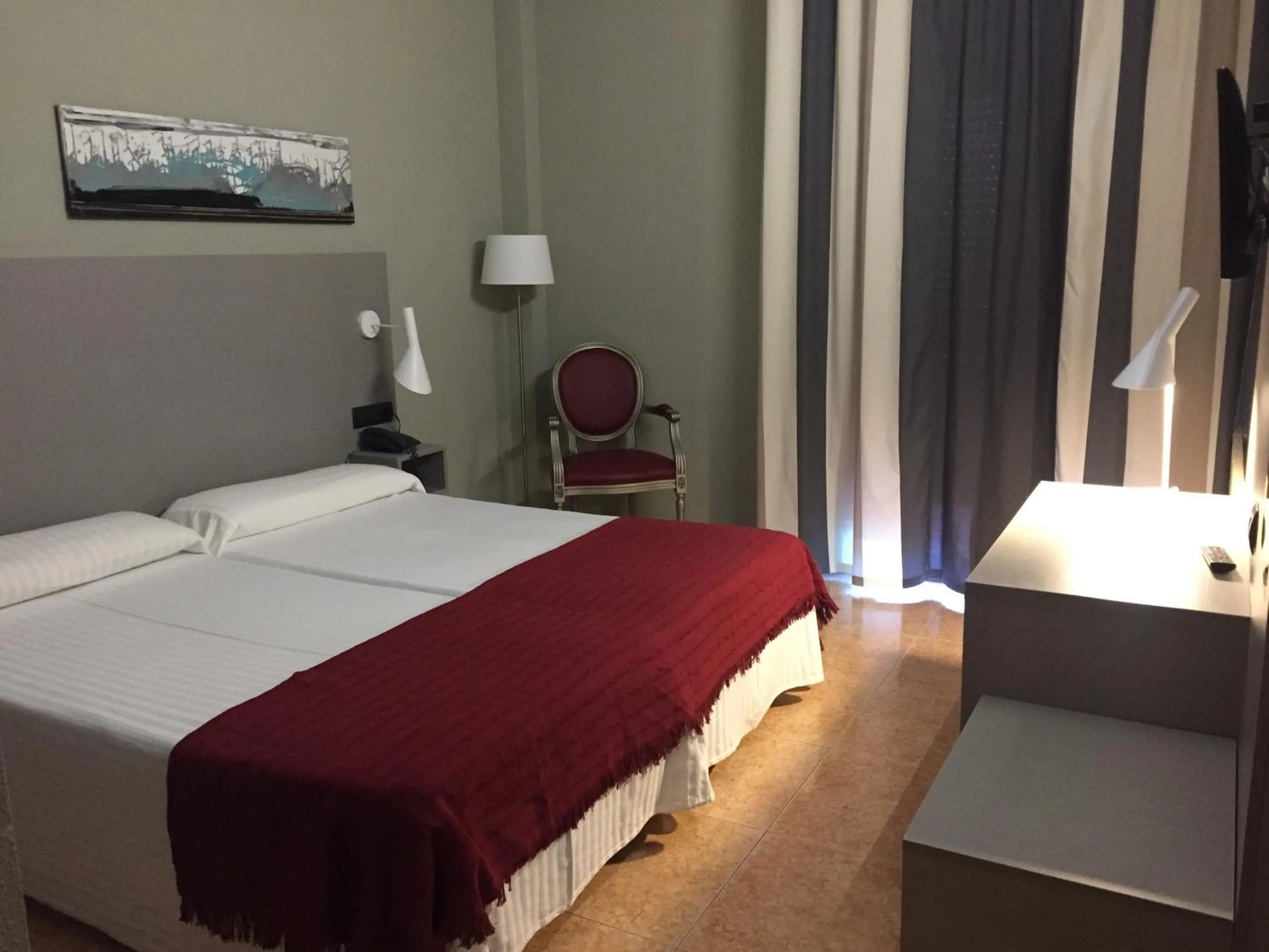 Photo of the whole room in Hotel Valjunco