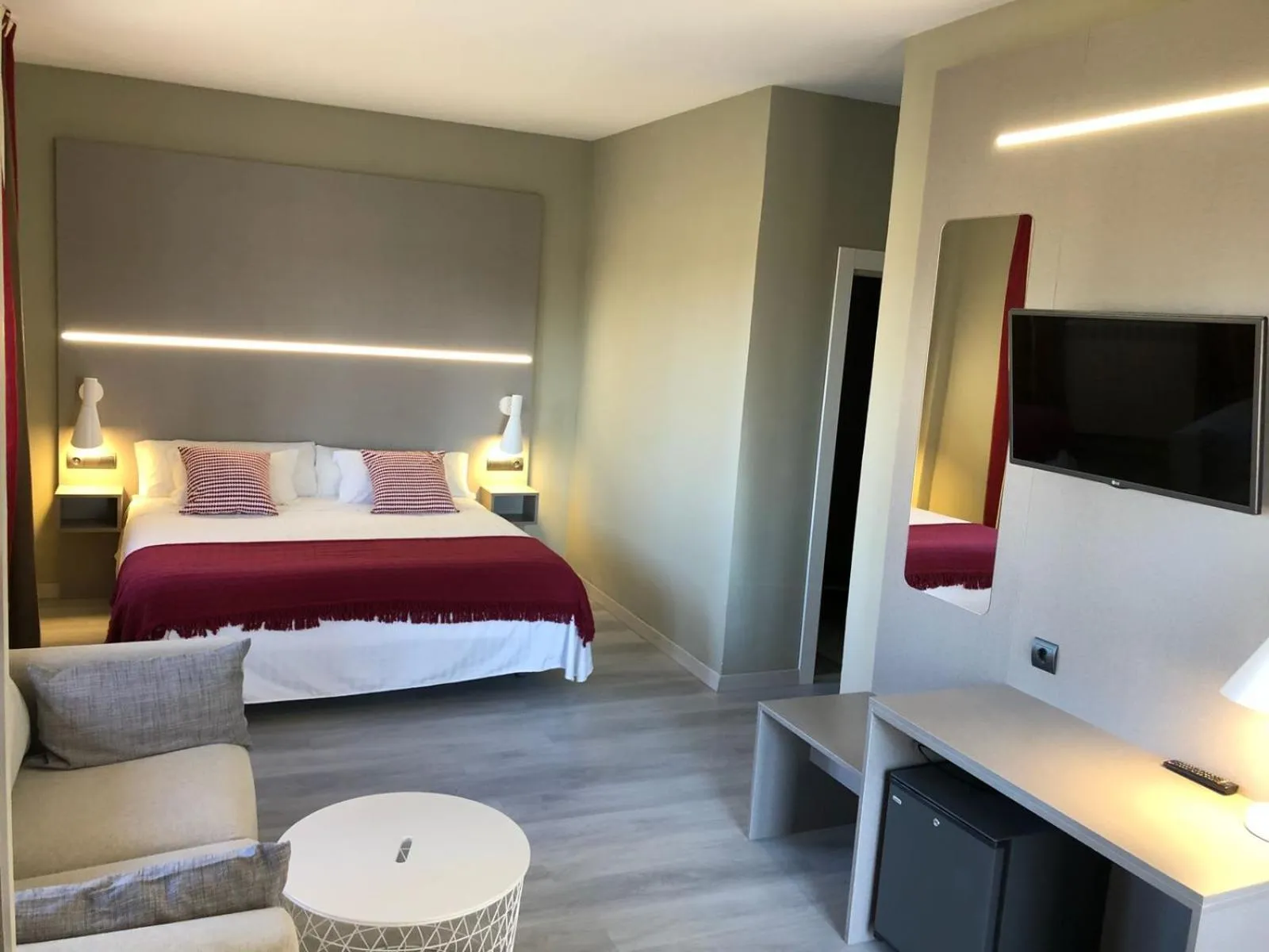 Photo of the whole room in Hotel Valjunco