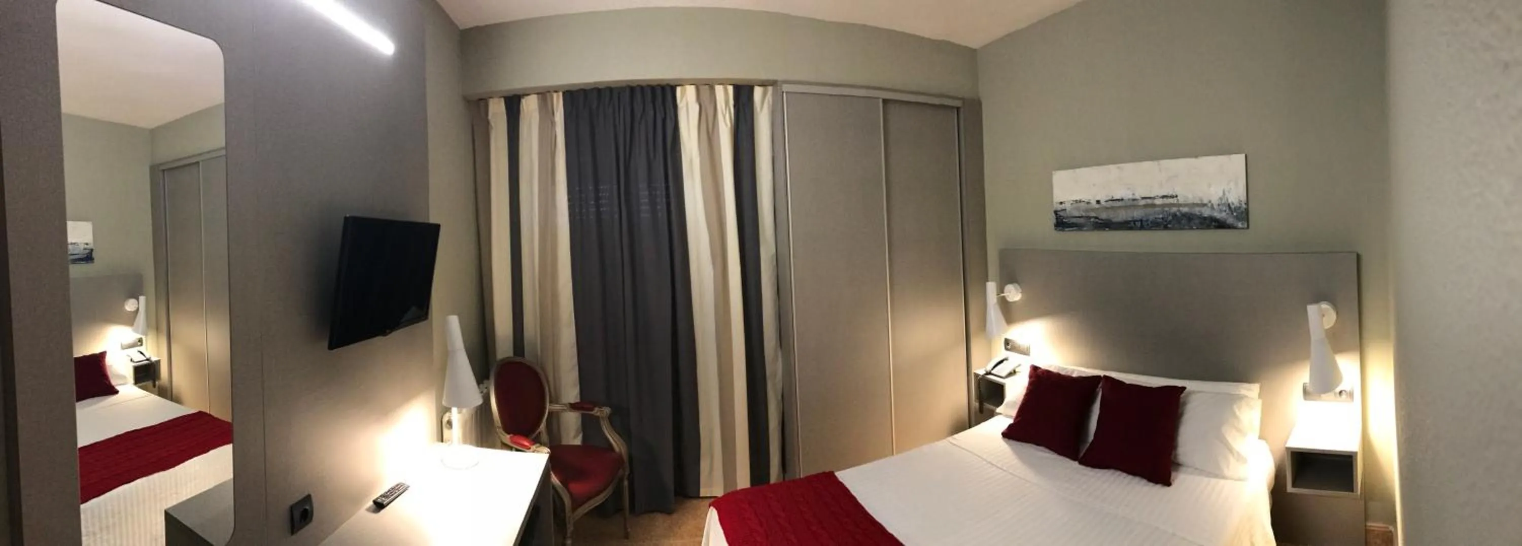 Photo of the whole room in Hotel Valjunco