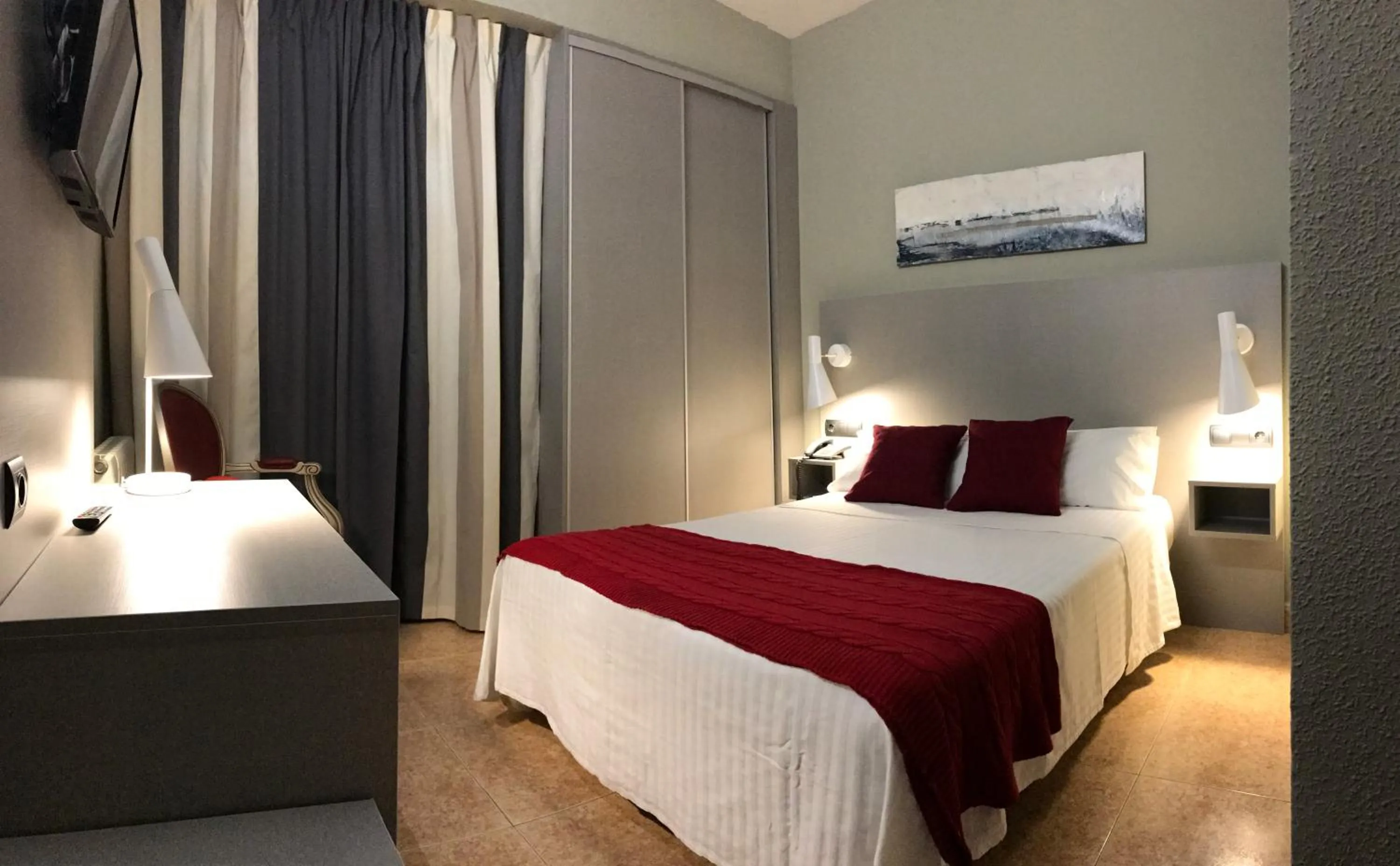 Photo of the whole room in Hotel Valjunco