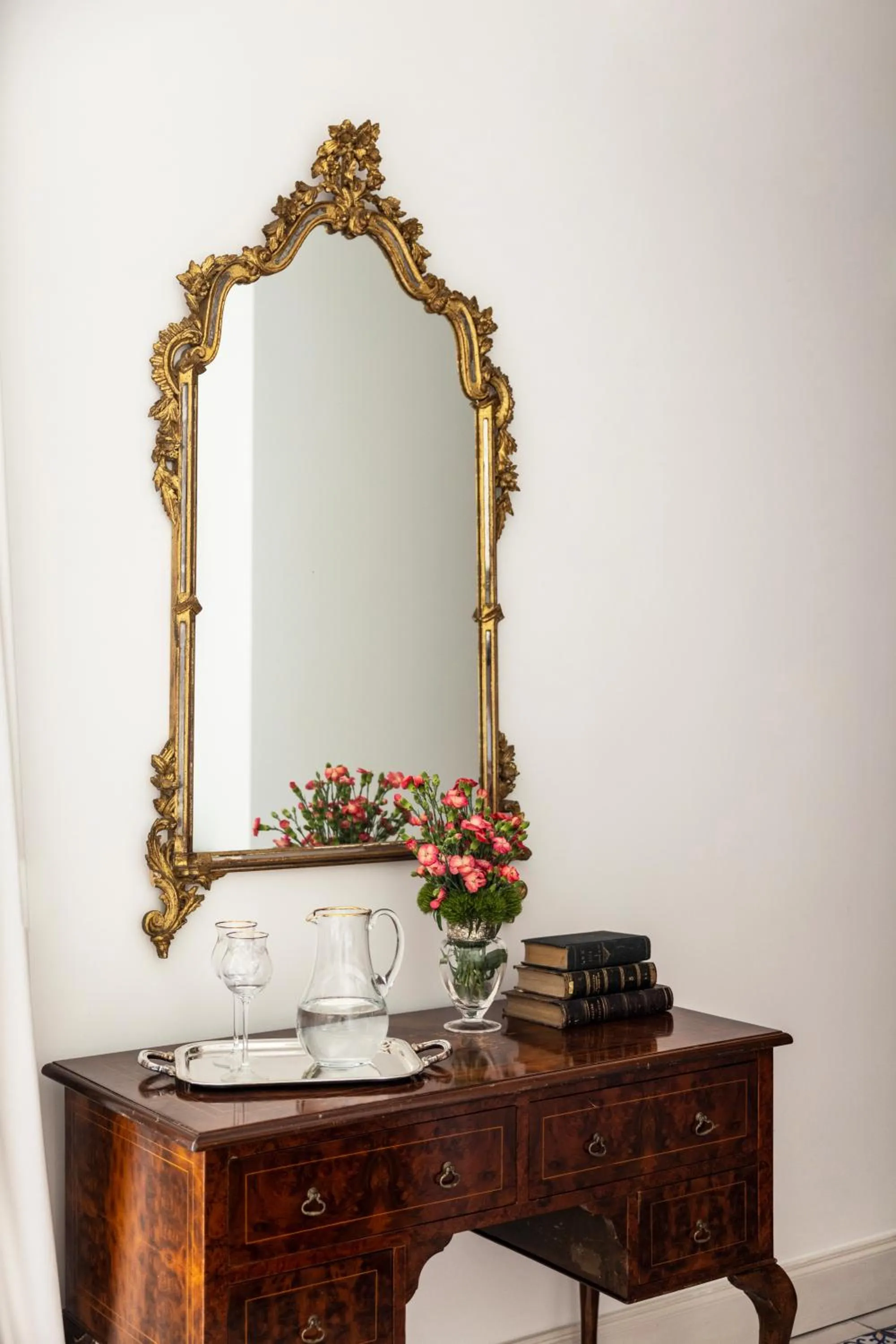 Decorative detail in Villa De Cillis Carafa