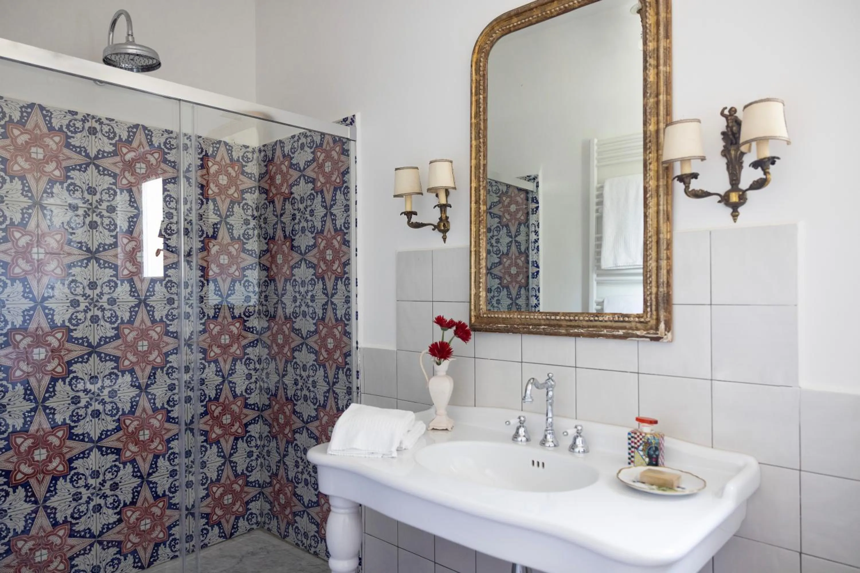 Shower in Villa De Cillis Carafa