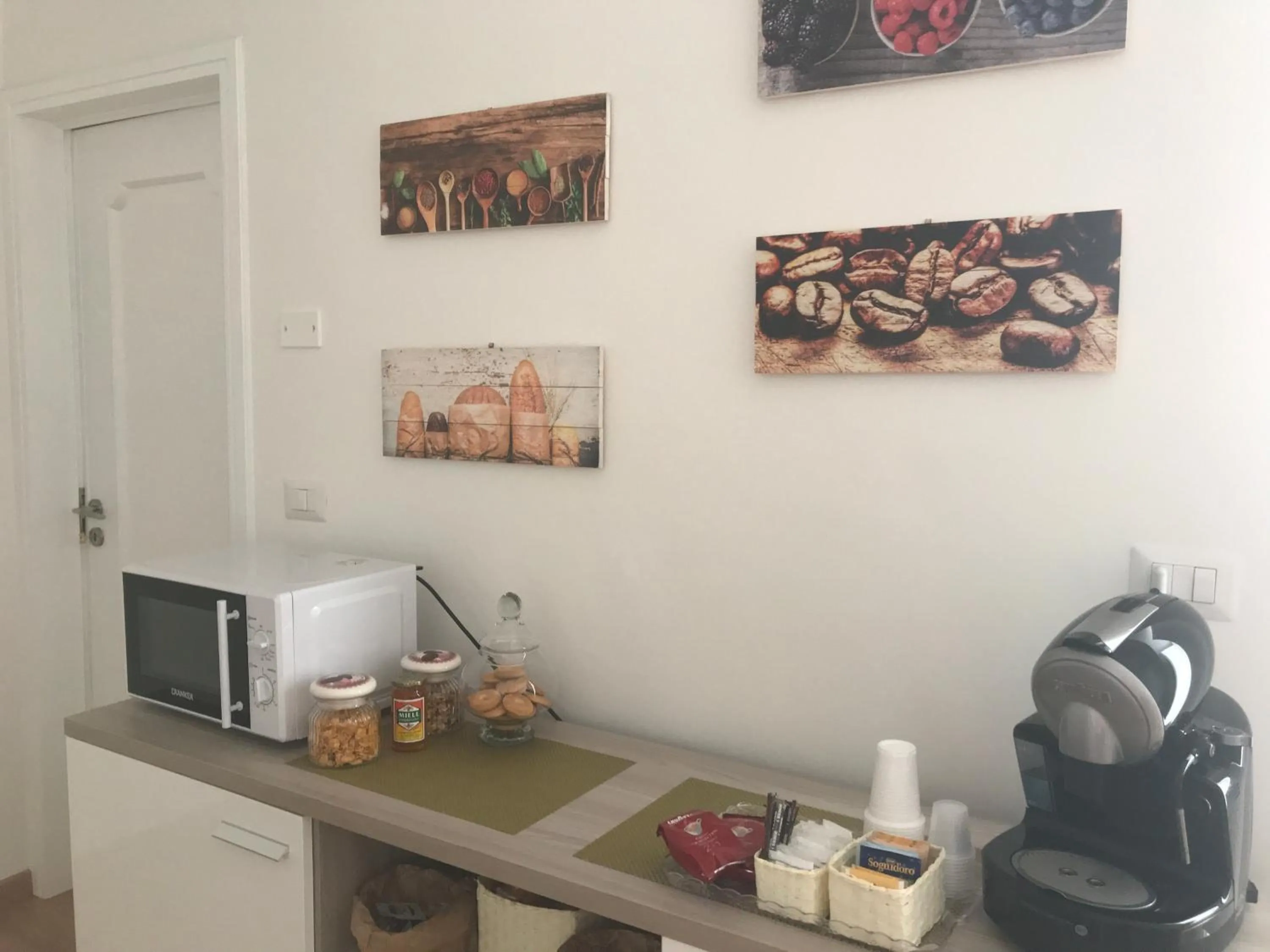 Breakfast in Suite & Relax