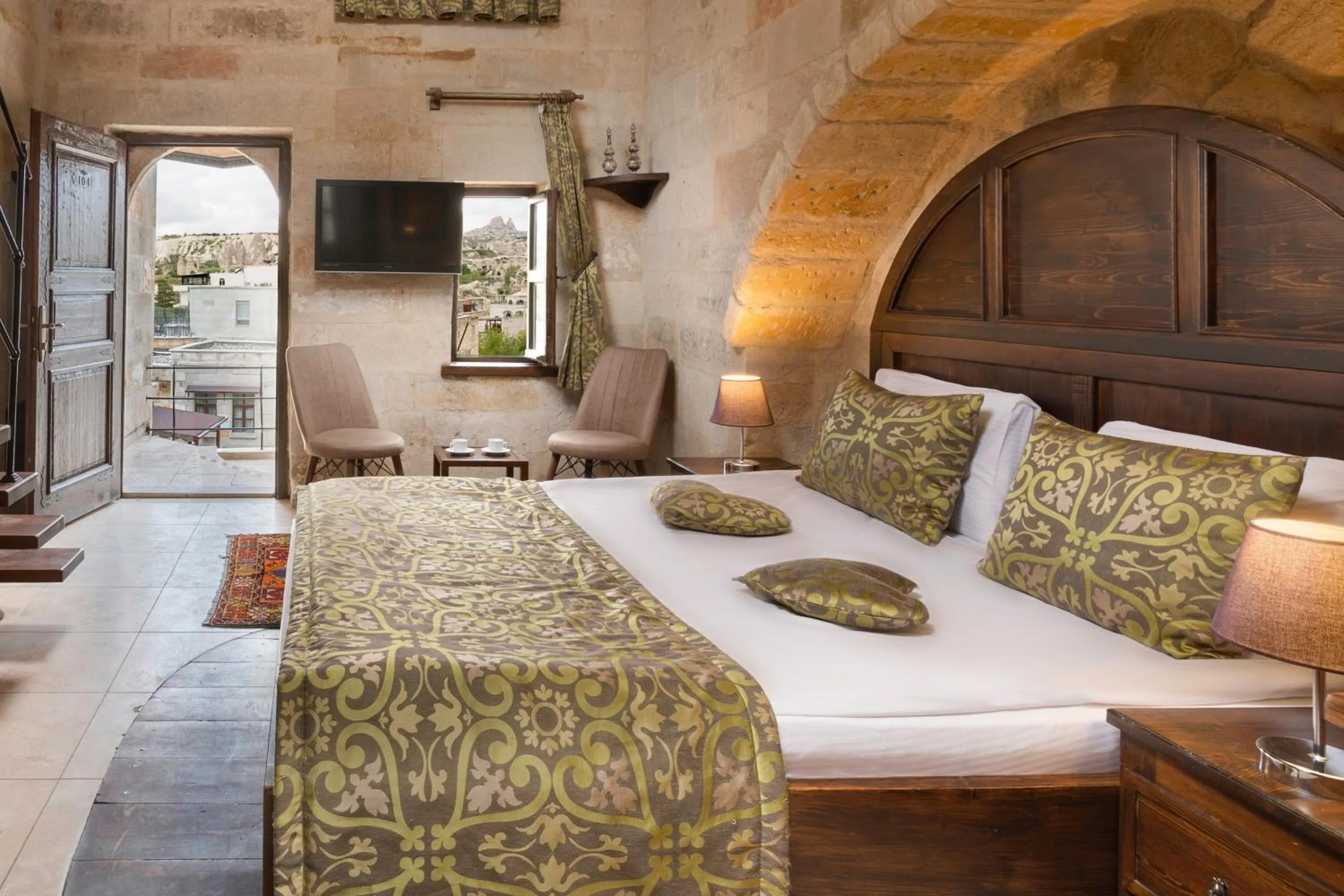 TV and multimedia, Bed in Doors Of Cappadocia Special Cave Hotel