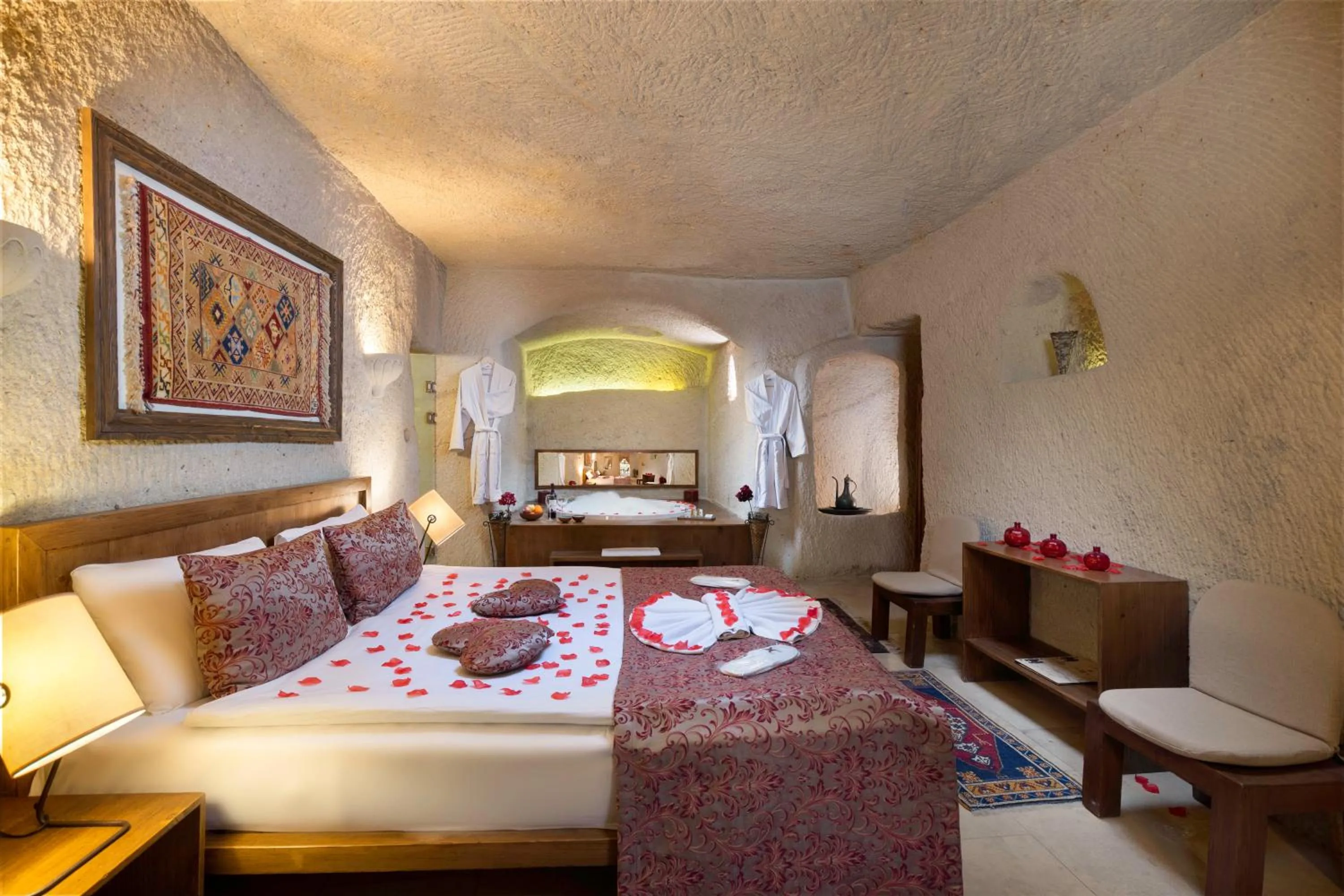 Massage, Bed in Doors Of Cappadocia Special Cave Hotel