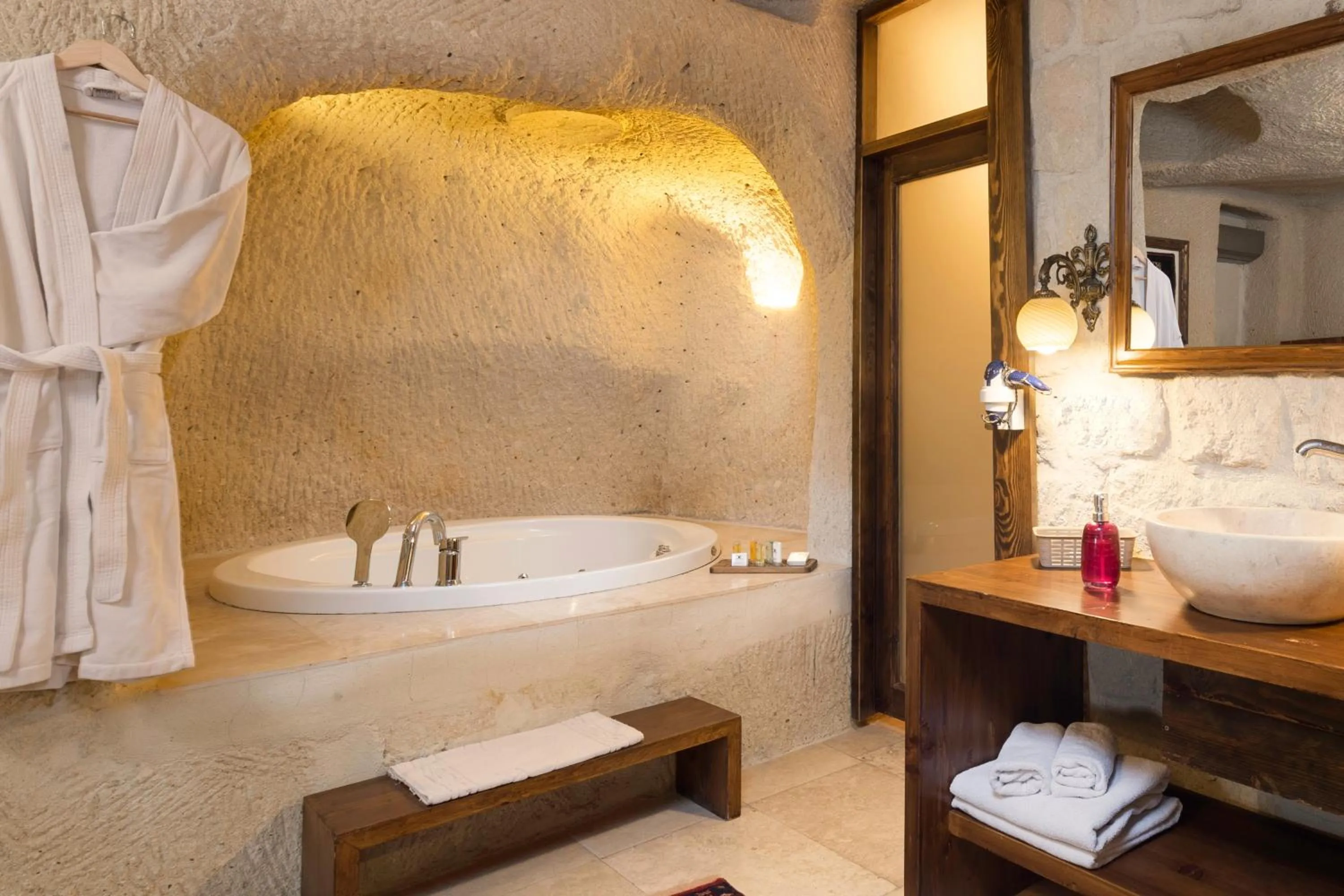 Shower in Doors Of Cappadocia Special Cave Hotel