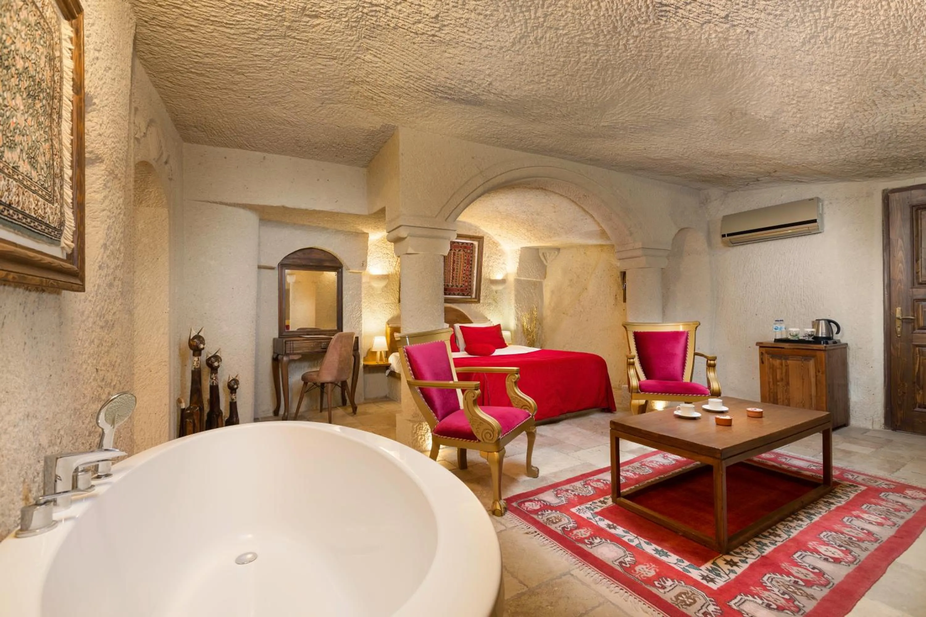 Coffee/tea facilities in Doors Of Cappadocia Special Cave Hotel