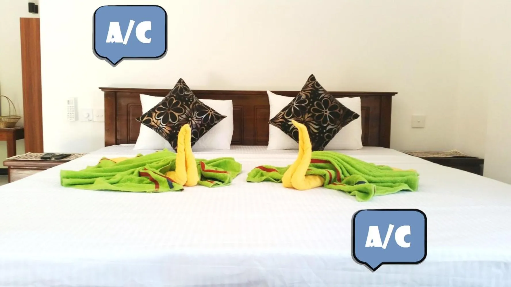 Double Room with Lake View in Lake Lane Guest Rest