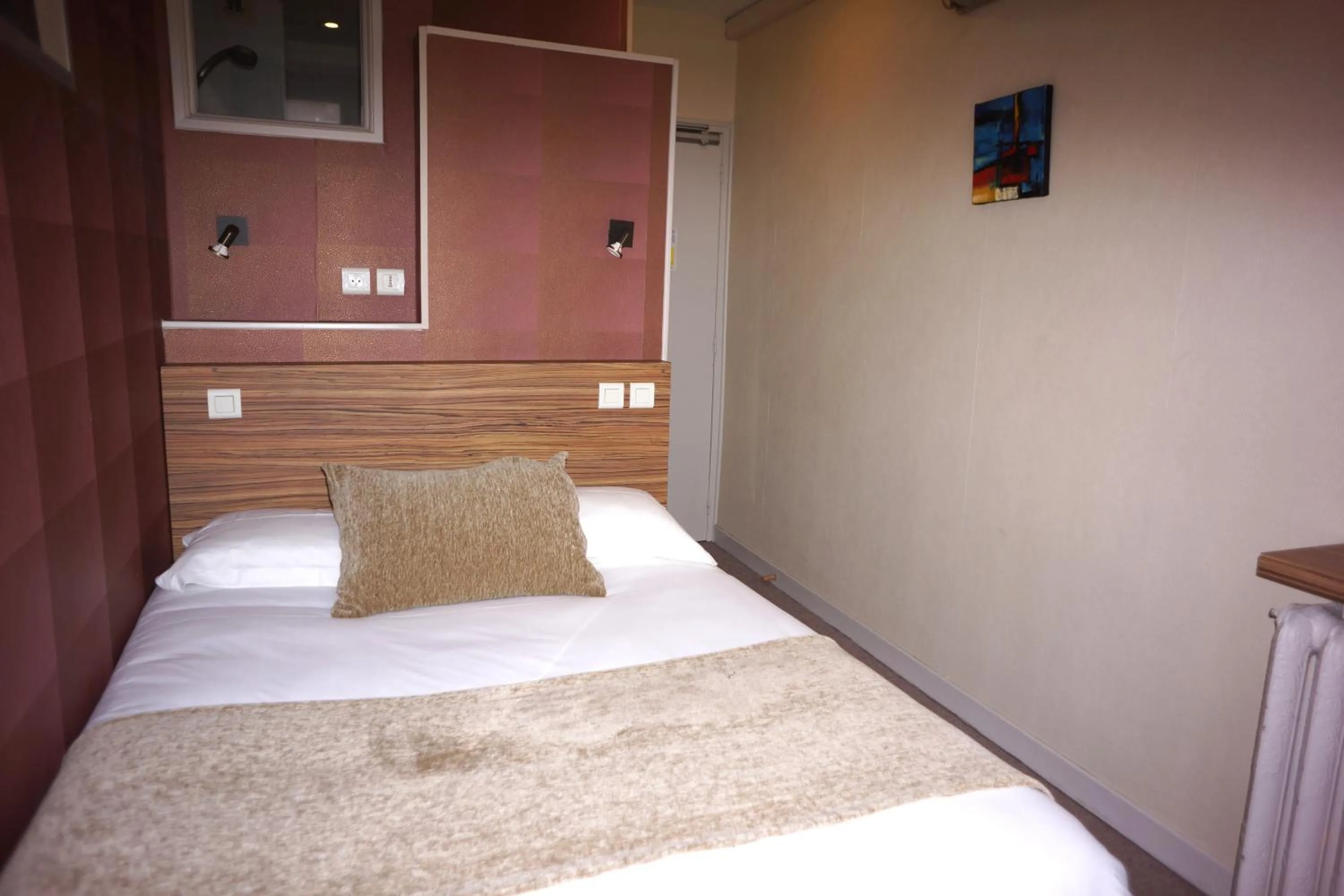 Bed in Hotel de Paris