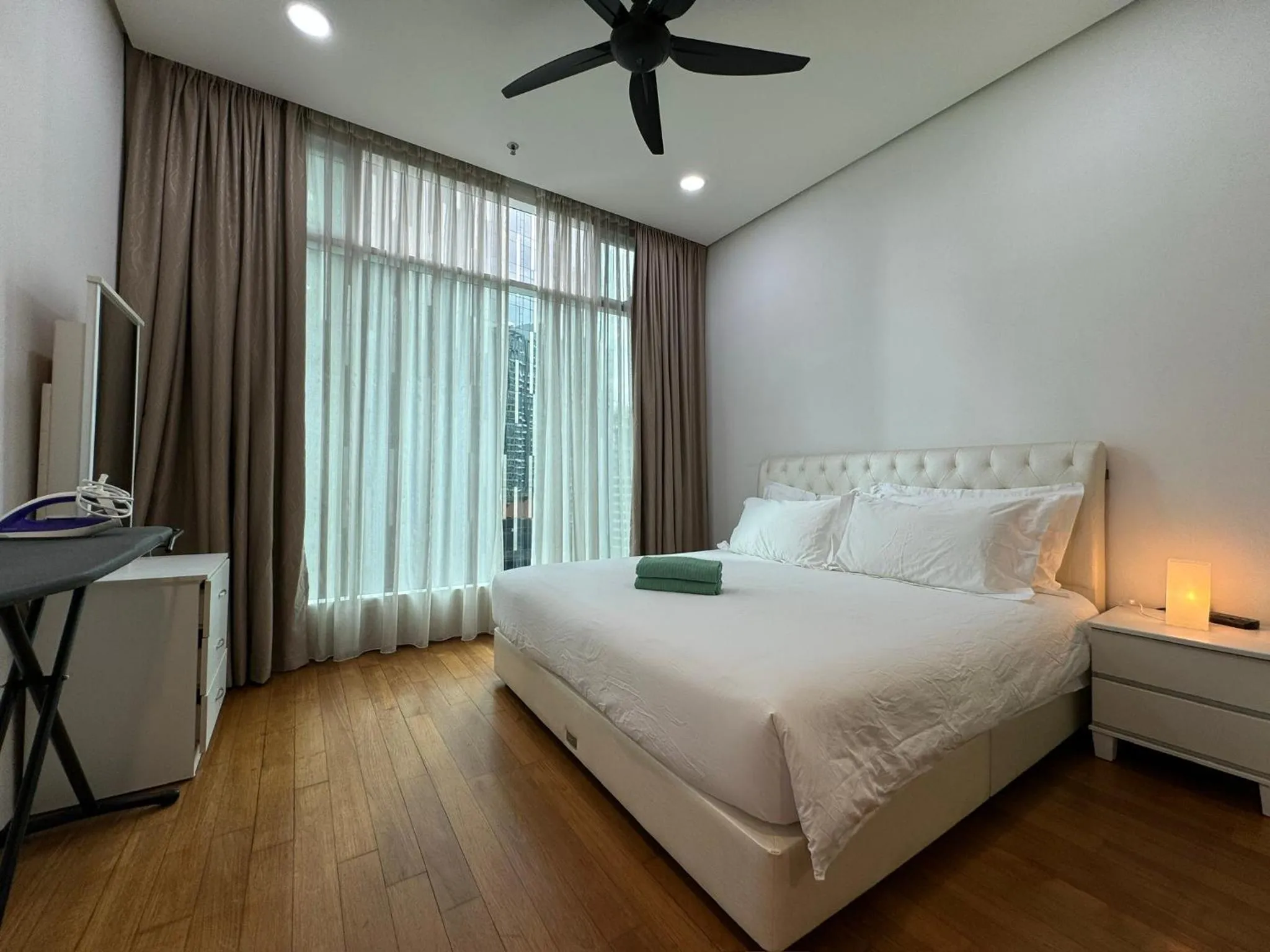 Bed in Soho Suites KLCC by Alucard's Cat