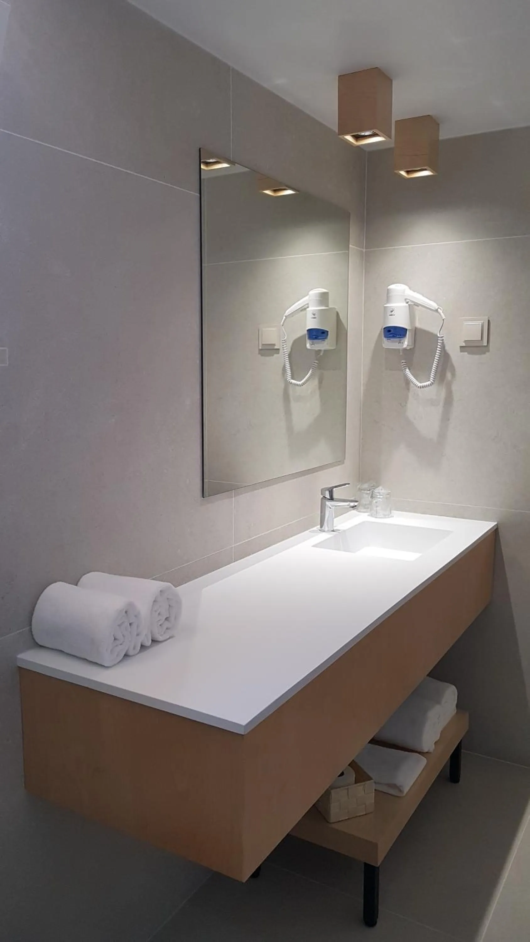 Shower in Hospedaria Frangaria