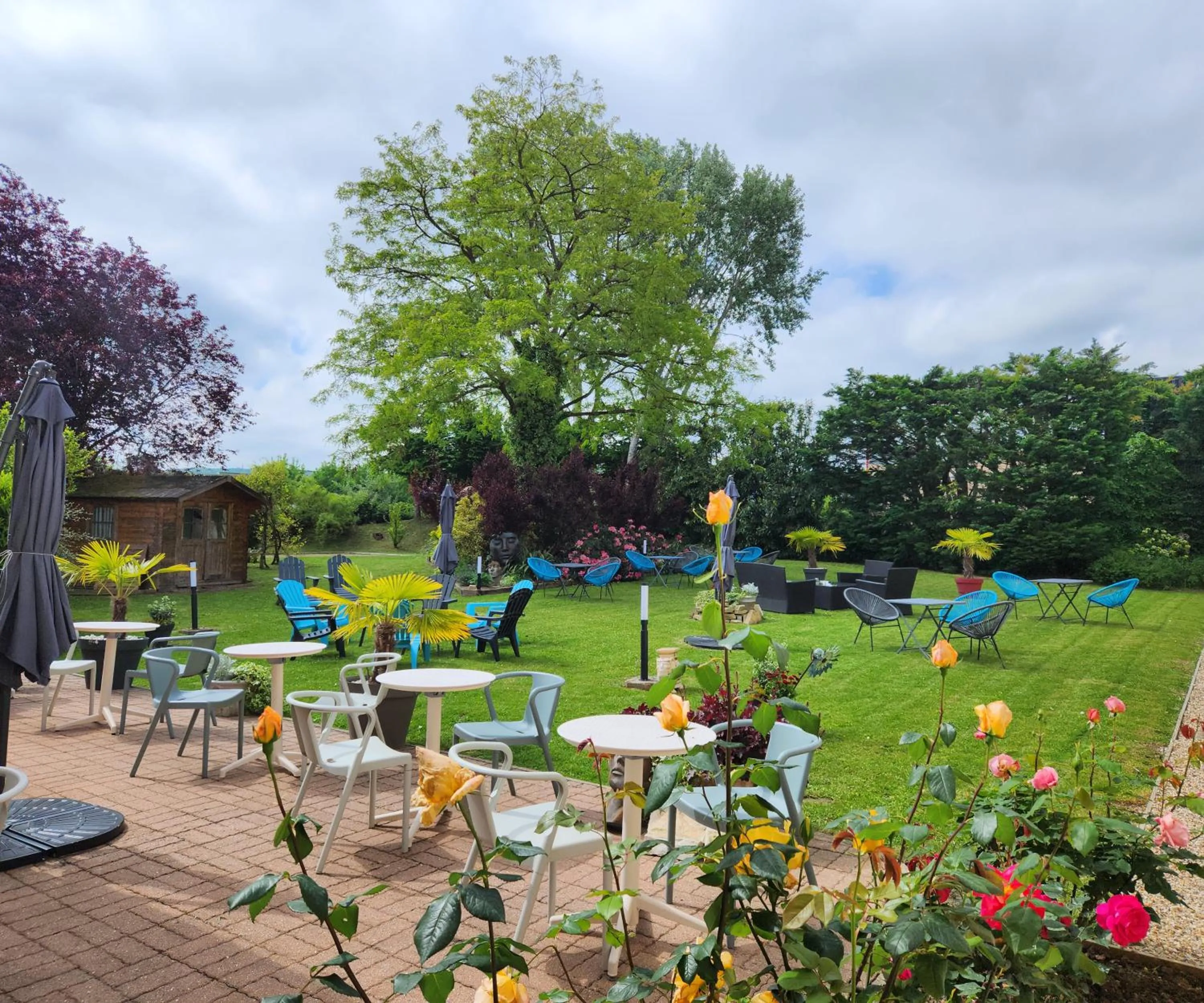 Garden in Hôtel Nell - Axelle - Maison Tassoni