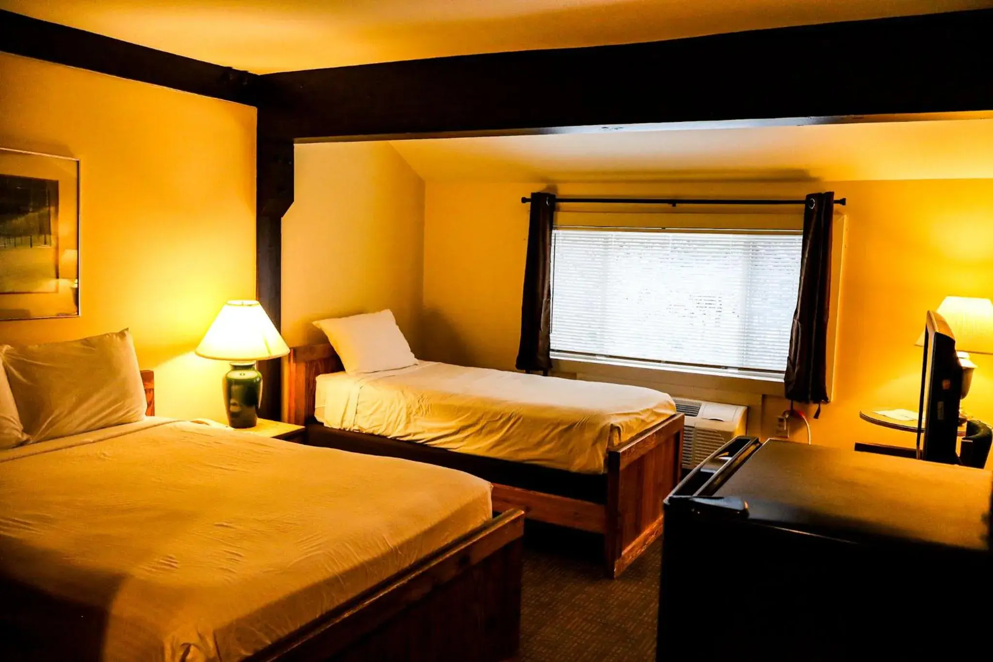 Double and Twin Room - Disability Access in Snowy Owl Inn Double and Twin Room - Disability Access in Snowy Owl Inn