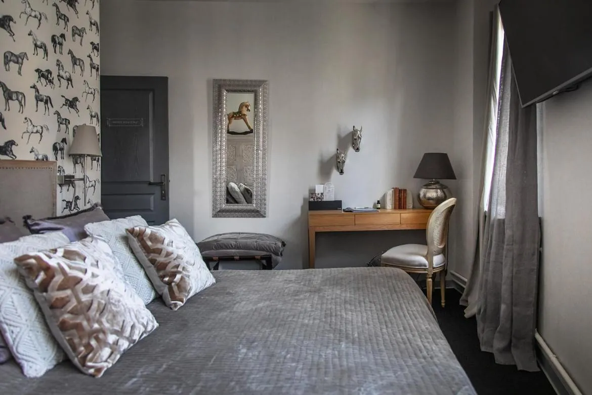 Bed in LA BELLÊME BLEUE