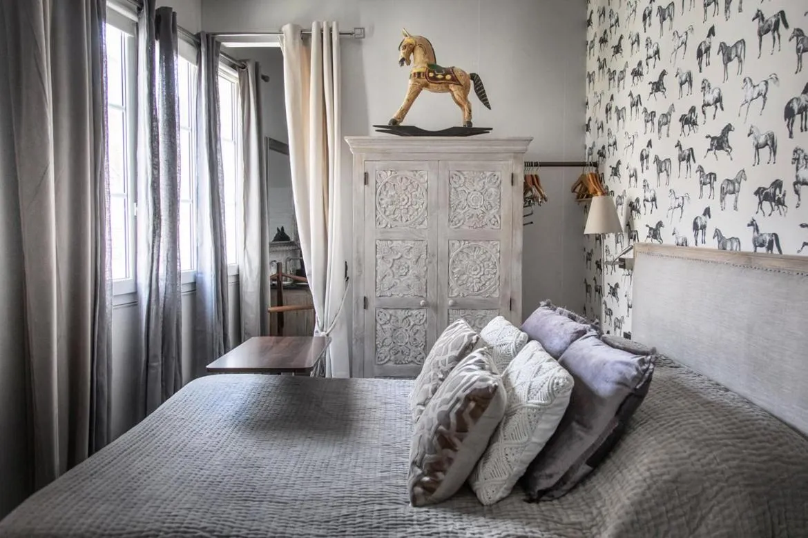 Bed in LA BELLÊME BLEUE