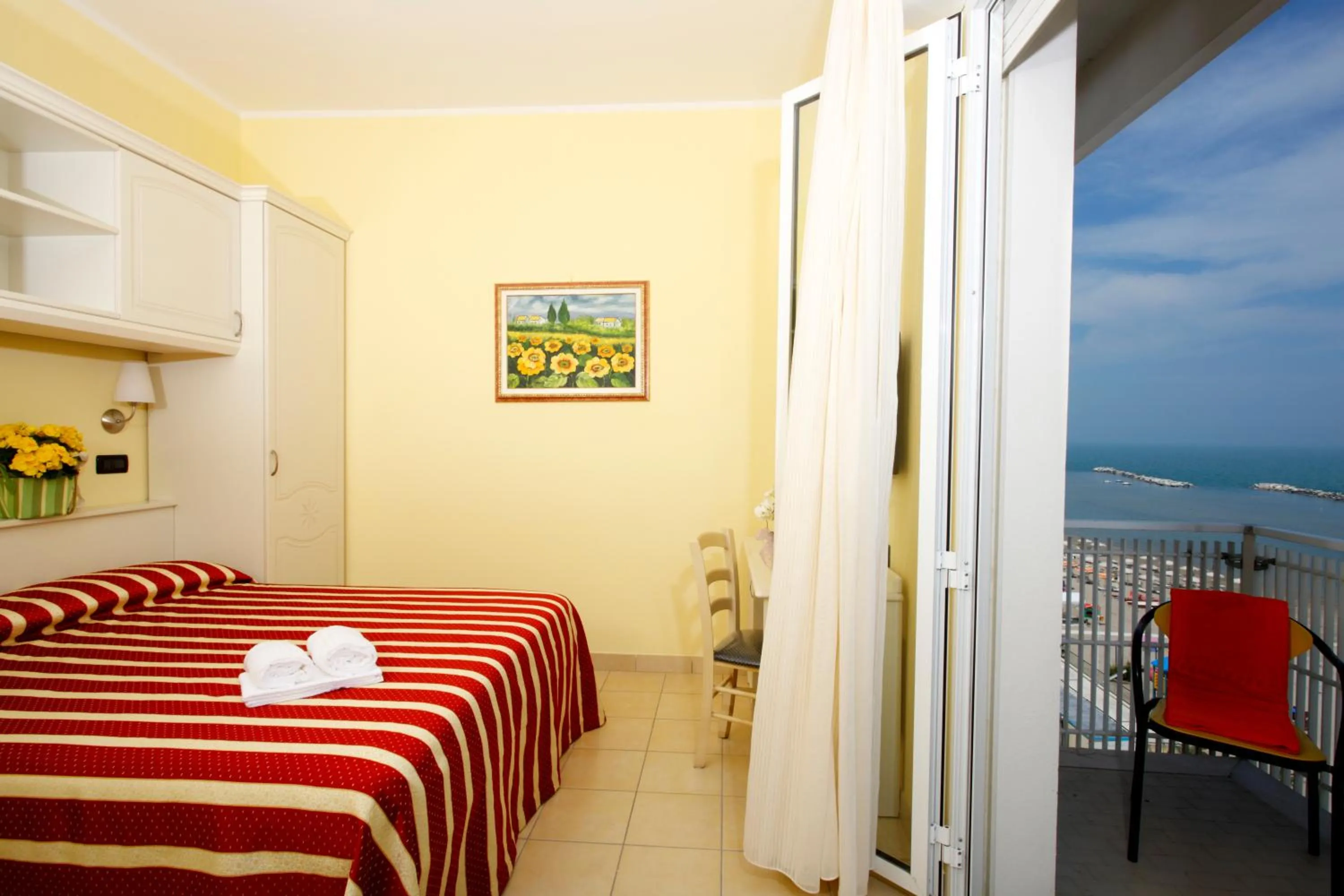 Photo of the whole room, Bed in Hotel Baia