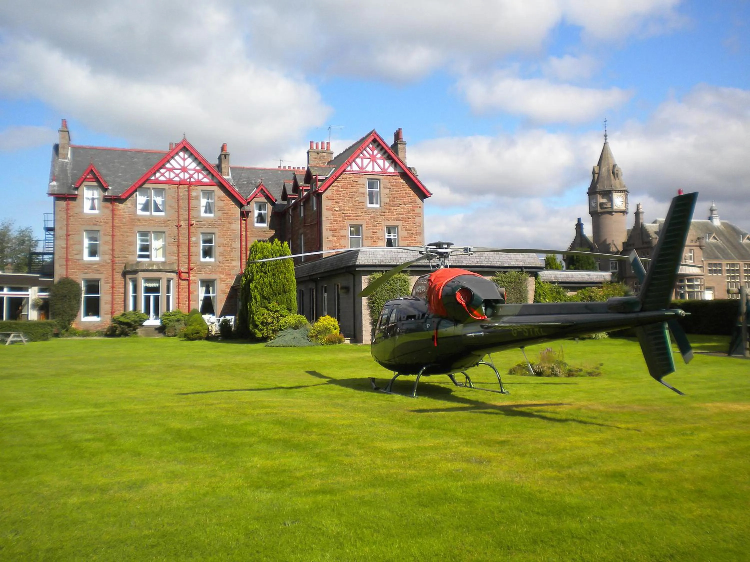Garden in Glenesk Hotel