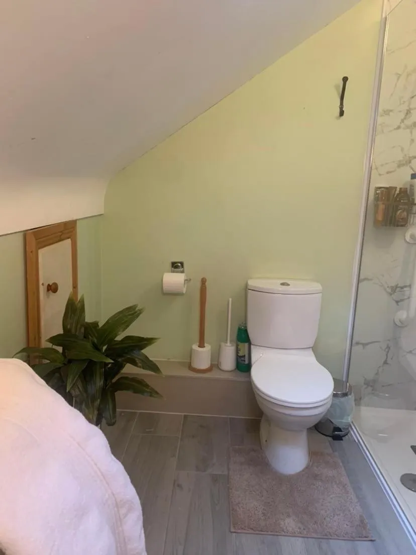 Toilet in Kate's Rest