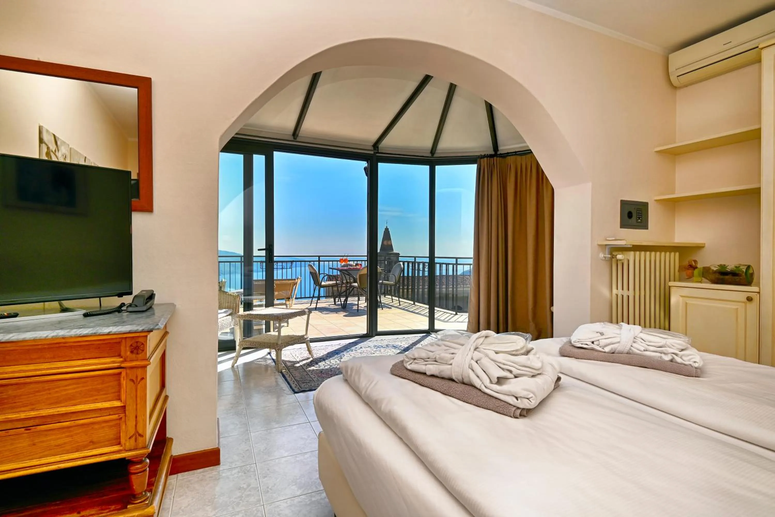 Bedroom, Bed in Hotel Gallo