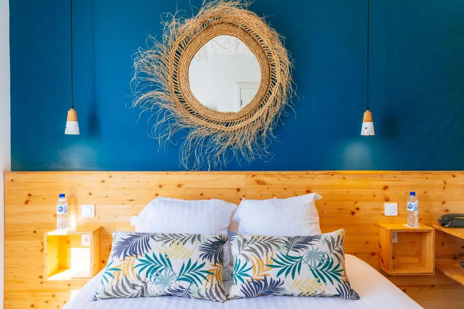 Bed in Hôtel Café Miramar