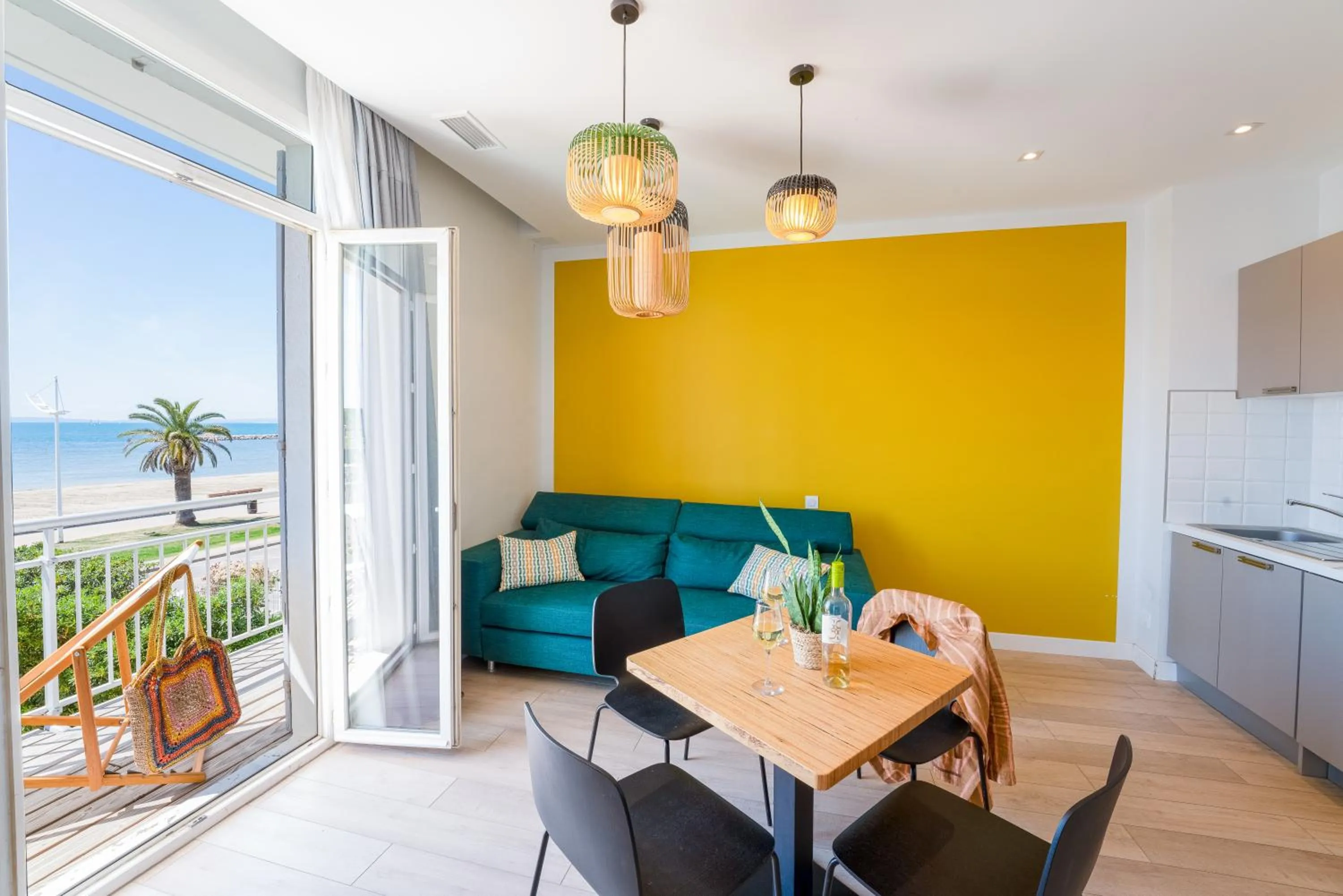 Balcony/Terrace in Hôtel Café Miramar