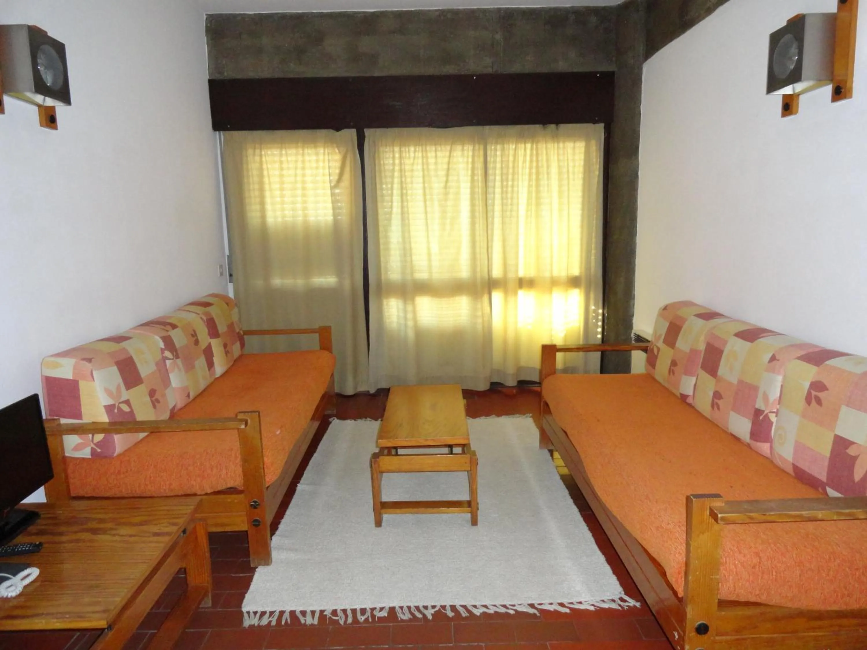 Day, Bed in Apartamentos Guadiana