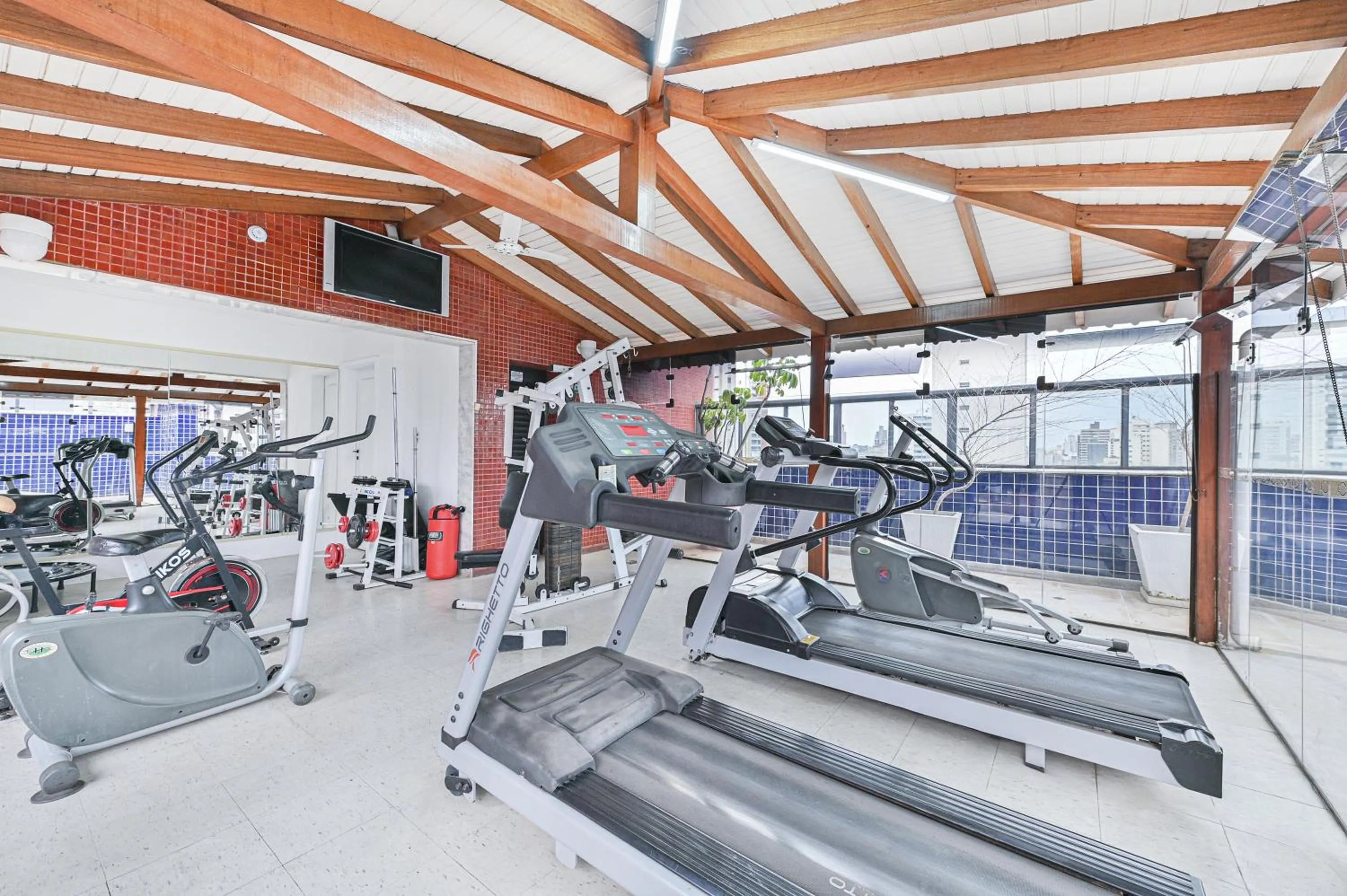 Fitness centre/facilities in Hotel Dan Inn Campinas Cambuí - Um Hotel Clássico em Campinas By Nacional Inn