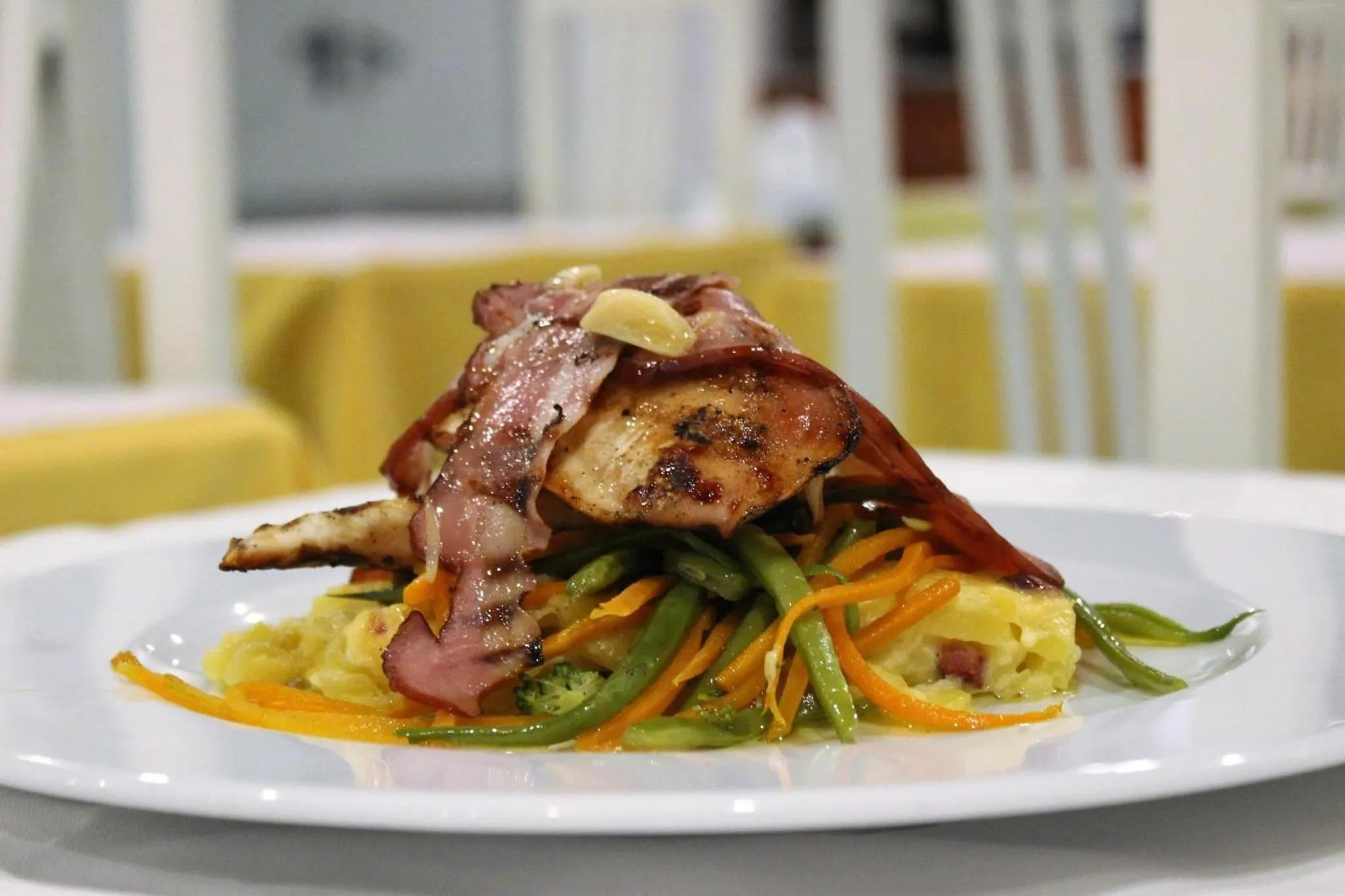 Food and drinks in Aparthotel Calema Avenida Jardim