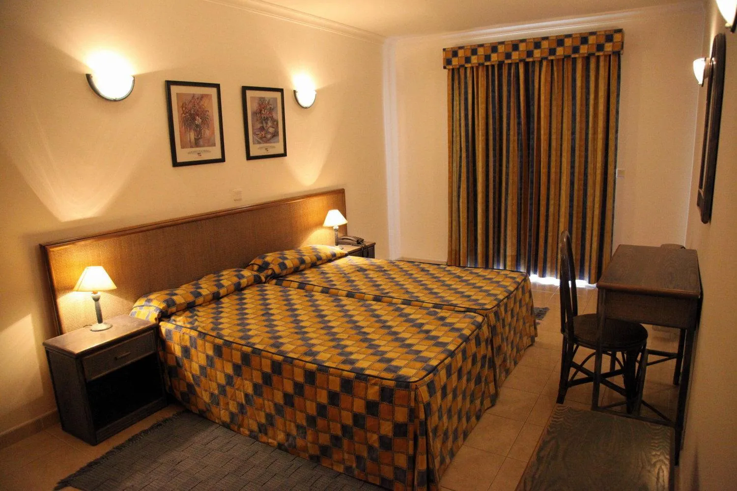 Photo of the whole room, Bed in Aparthotel Calema Avenida Jardim