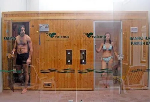 People in Aparthotel Calema Avenida Jardim