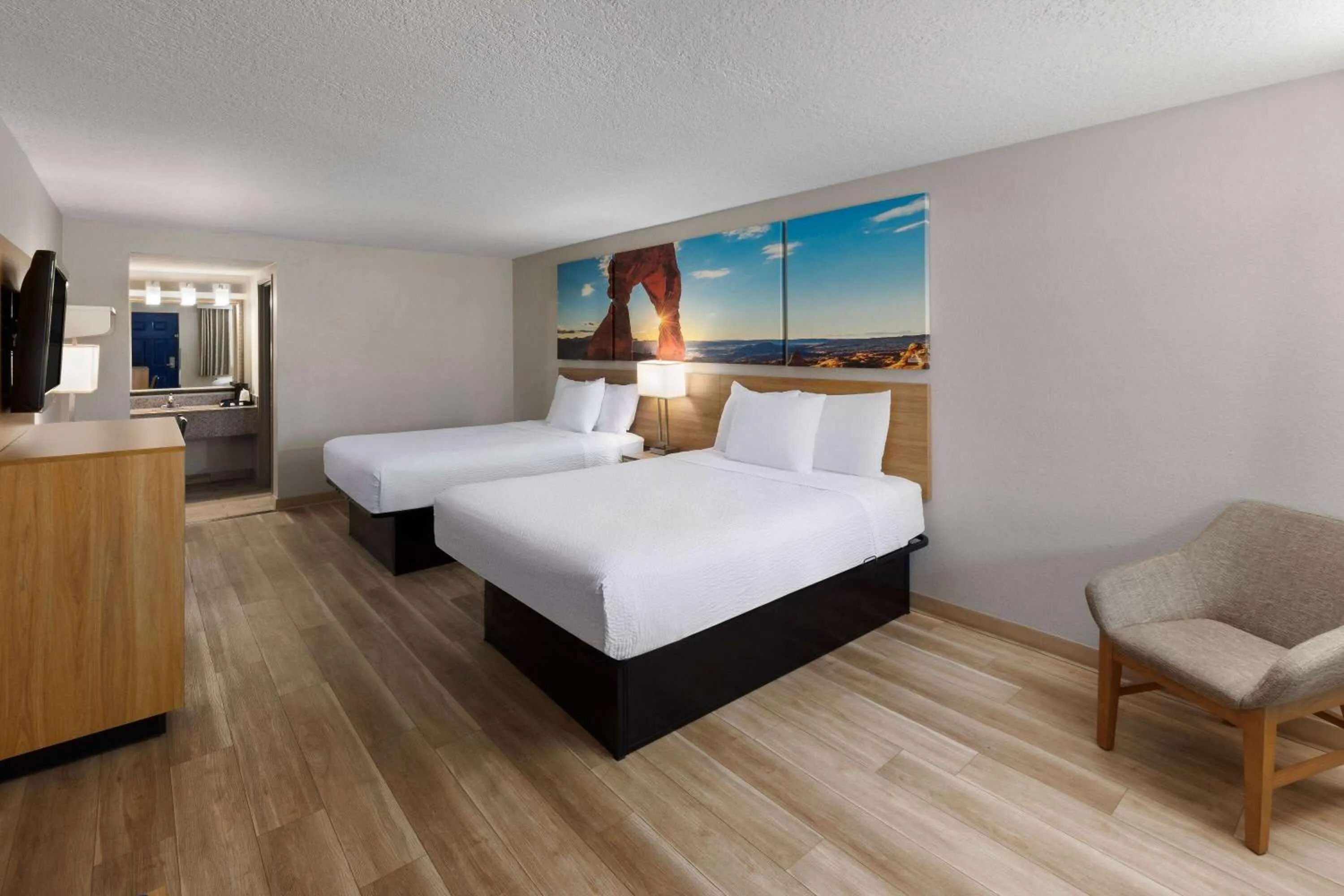 Photo of the whole room, Bed in Days Inn by Wyndham Oklahoma City