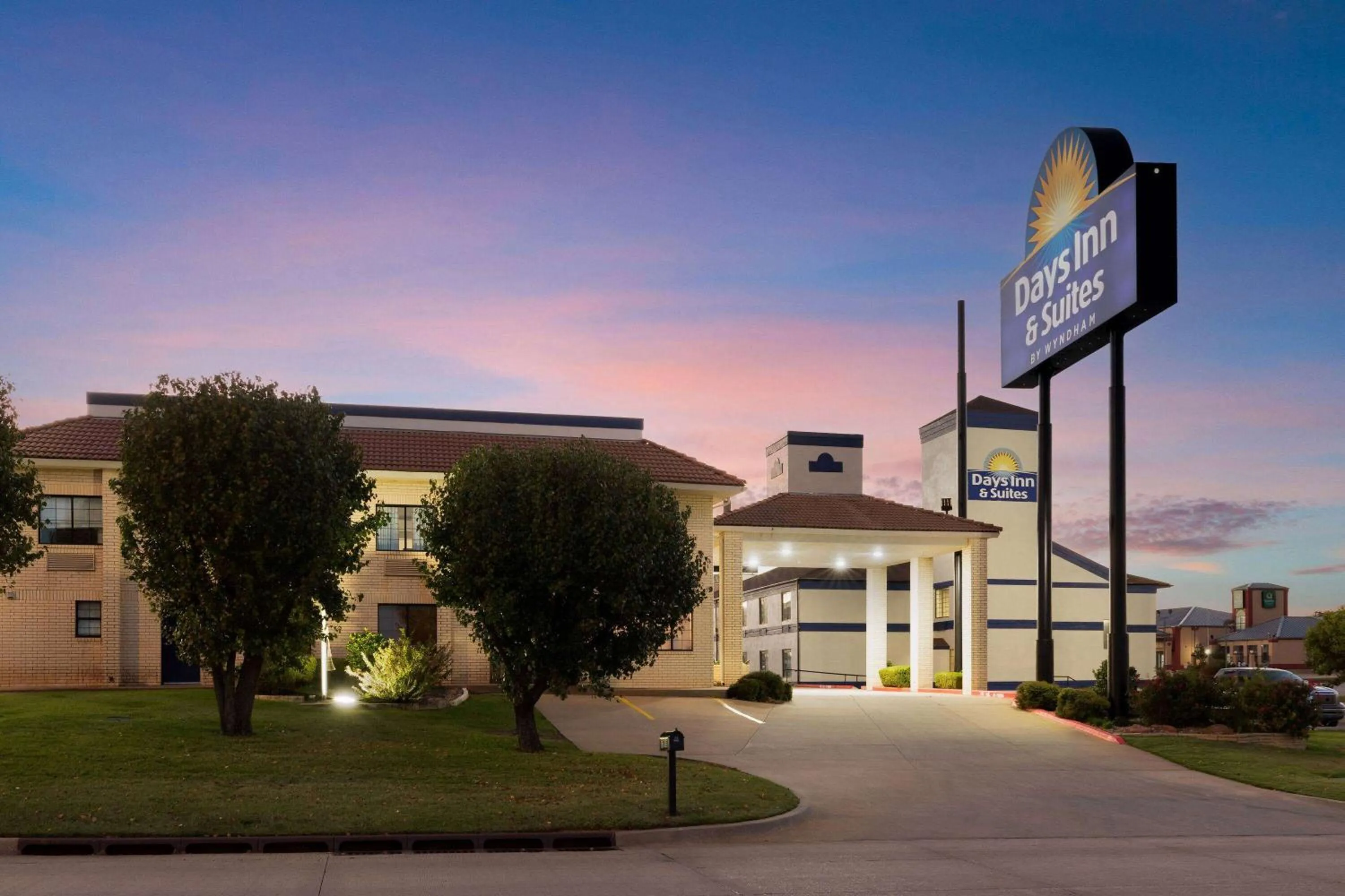 Property building in Days Inn by Wyndham Oklahoma City