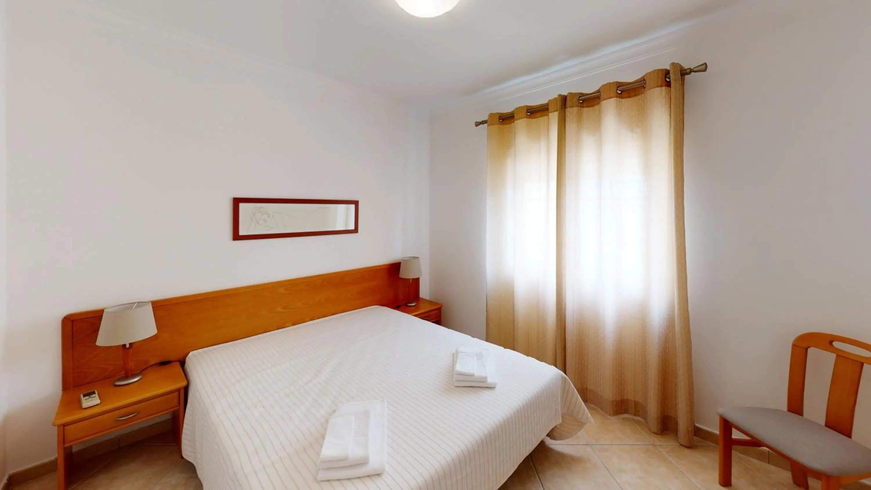 Bedroom, Bed in Praia da Lota Beachfront Resort - Hotel & Apartments