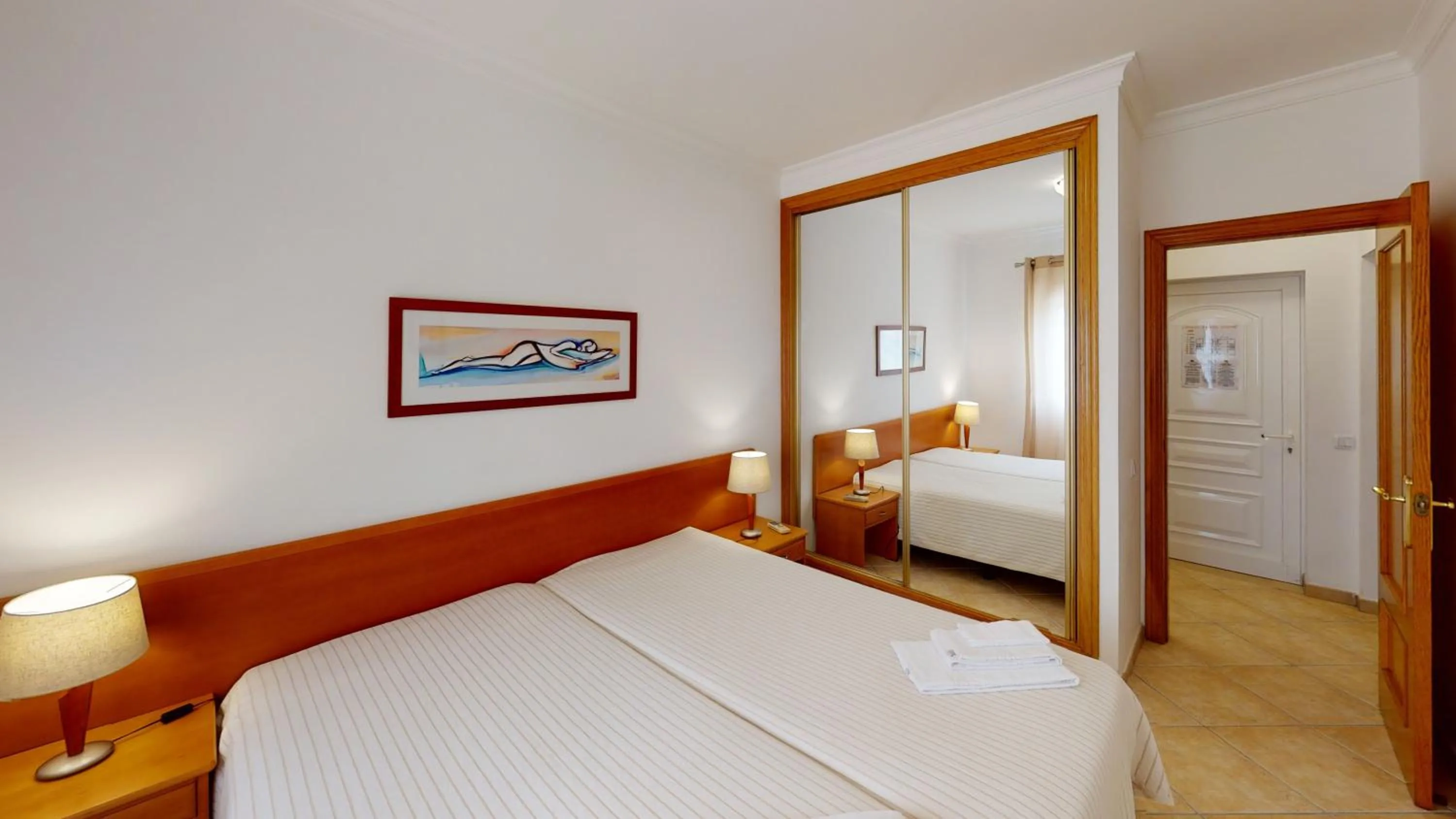 Bedroom, Bed in Praia da Lota Beachfront Resort - Hotel & Apartments