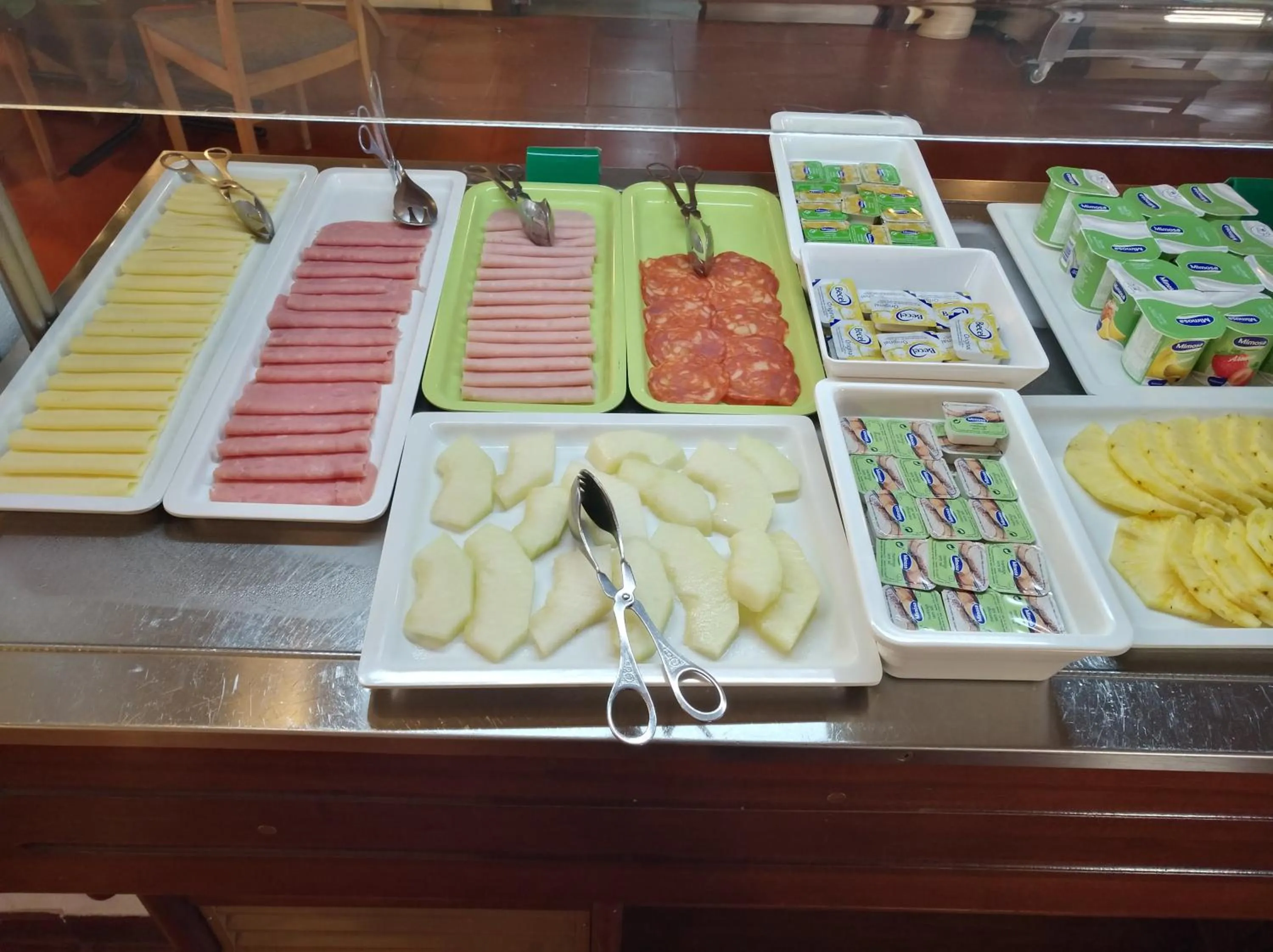 Breakfast in Praia da Lota Beachfront Resort - Hotel & Apartments