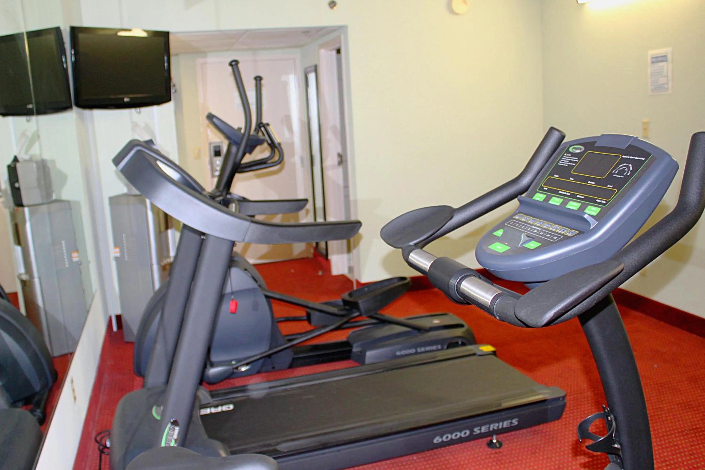 Fitness centre/facilities in Baymont by Wyndham Springfield