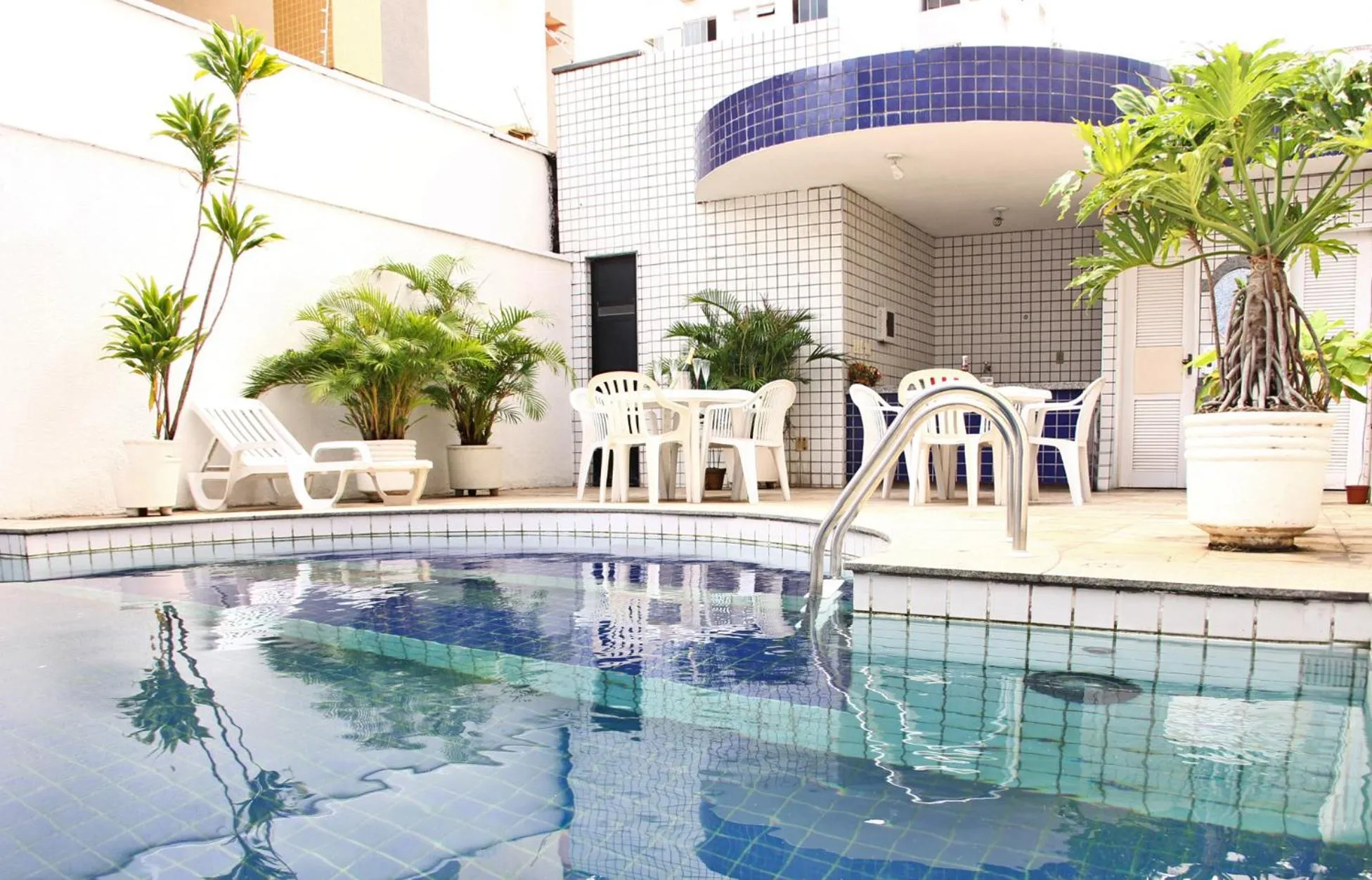 Swimming pool in San Phillip Flat Hotel