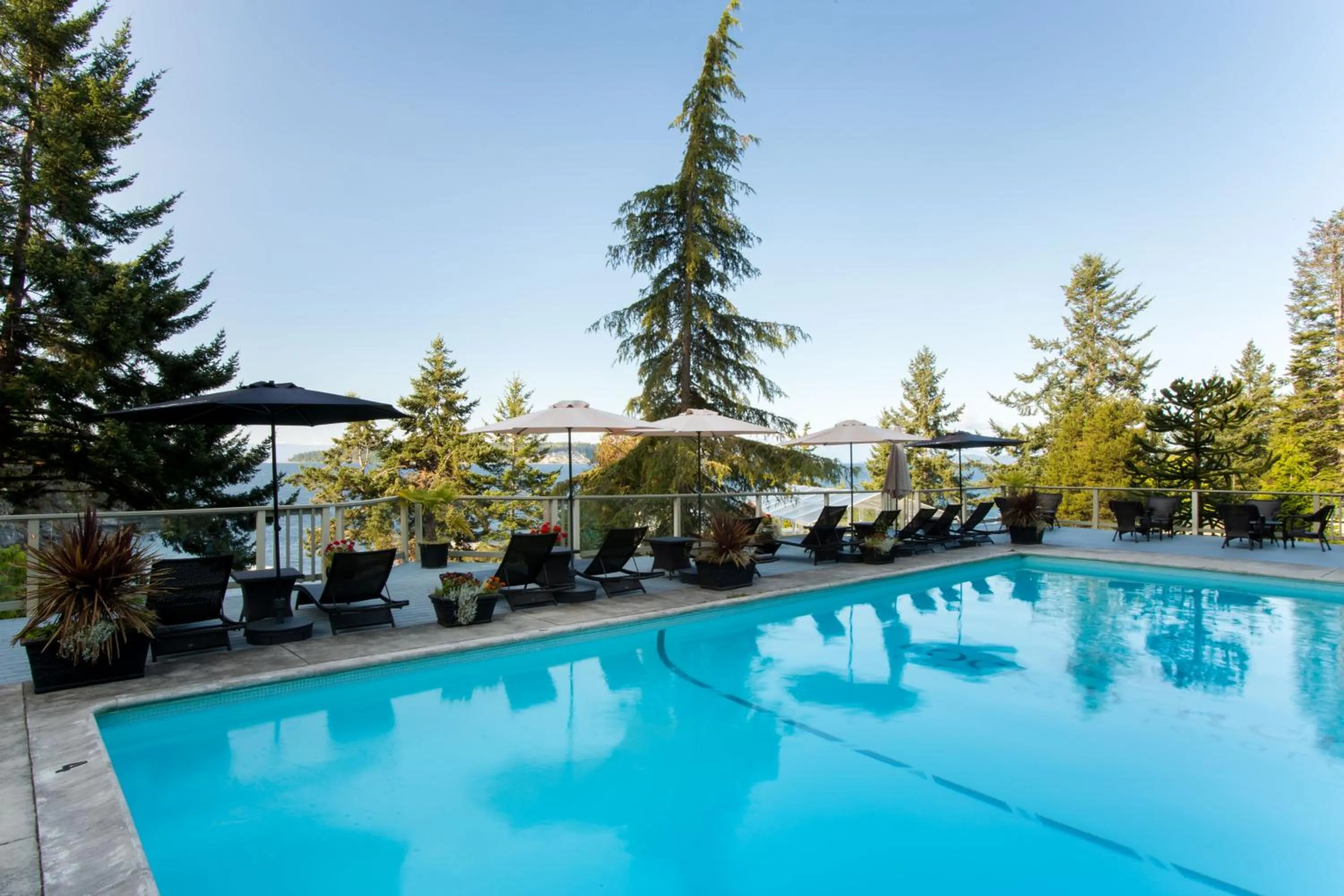 Swimming pool in Rockwater Secret Cove Resort